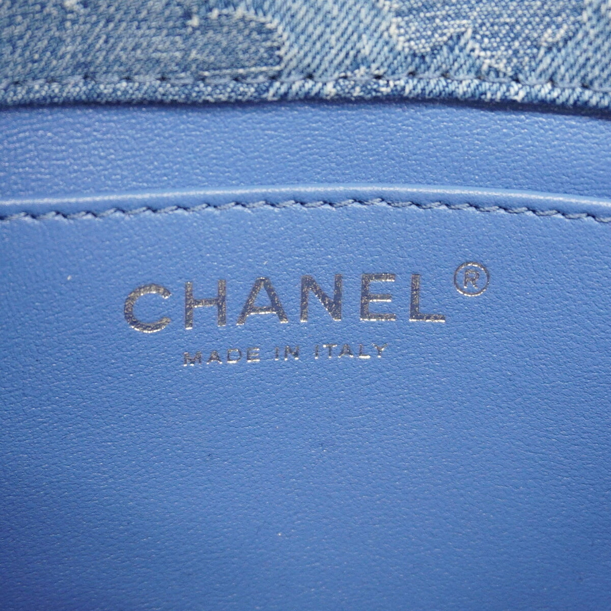 Chanel Blue Denim Shoulder Bag (Pre-Owned)
