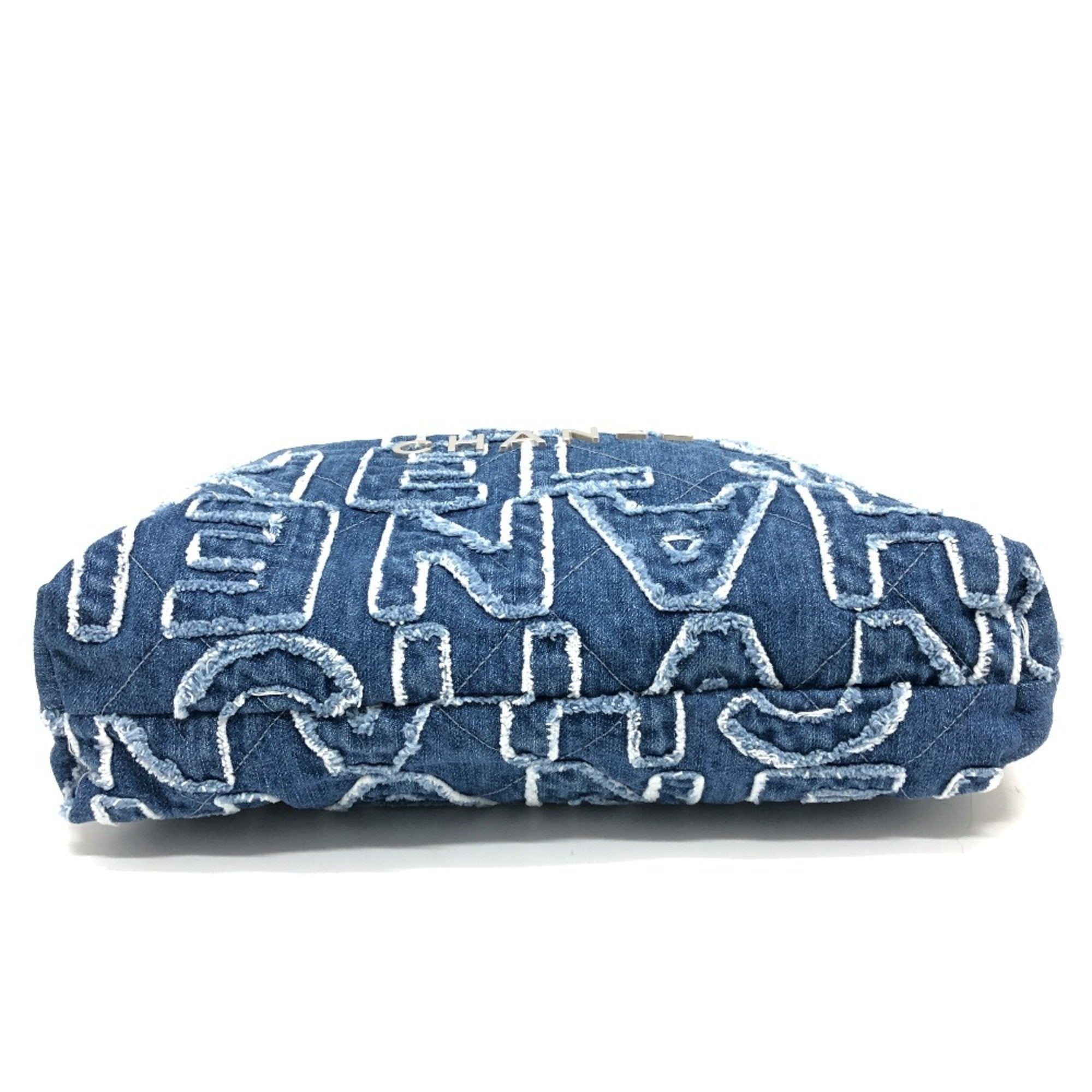 Chanel Blue Denim Shoulder Bag (Pre-Owned)