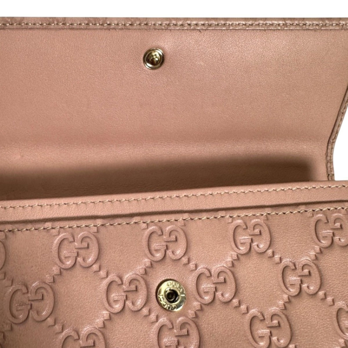 Gucci Pink Leather Wallet (Bi-Fold) (Pre-Owned)