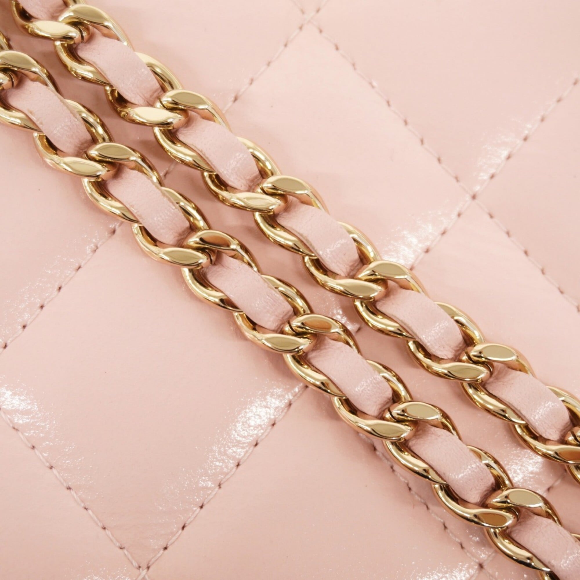 Chanel Pink Leather Vanity Bag (Pre-Owned)
