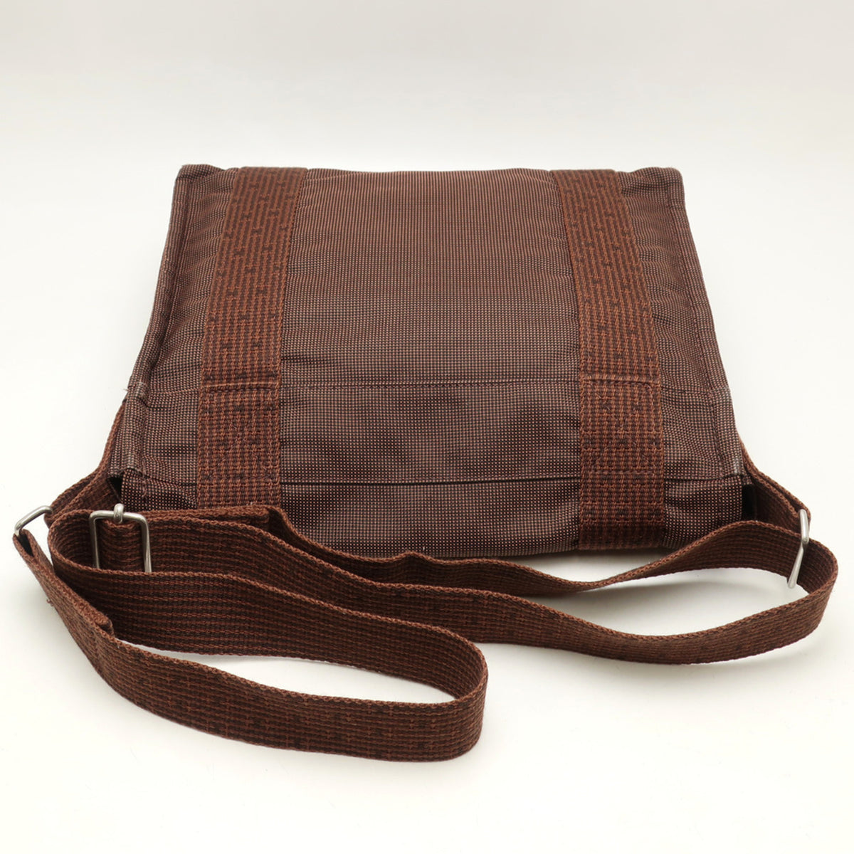 Hermes Her Line Brown Nylon Canvas Shoulder Bag (Pre-Owned)