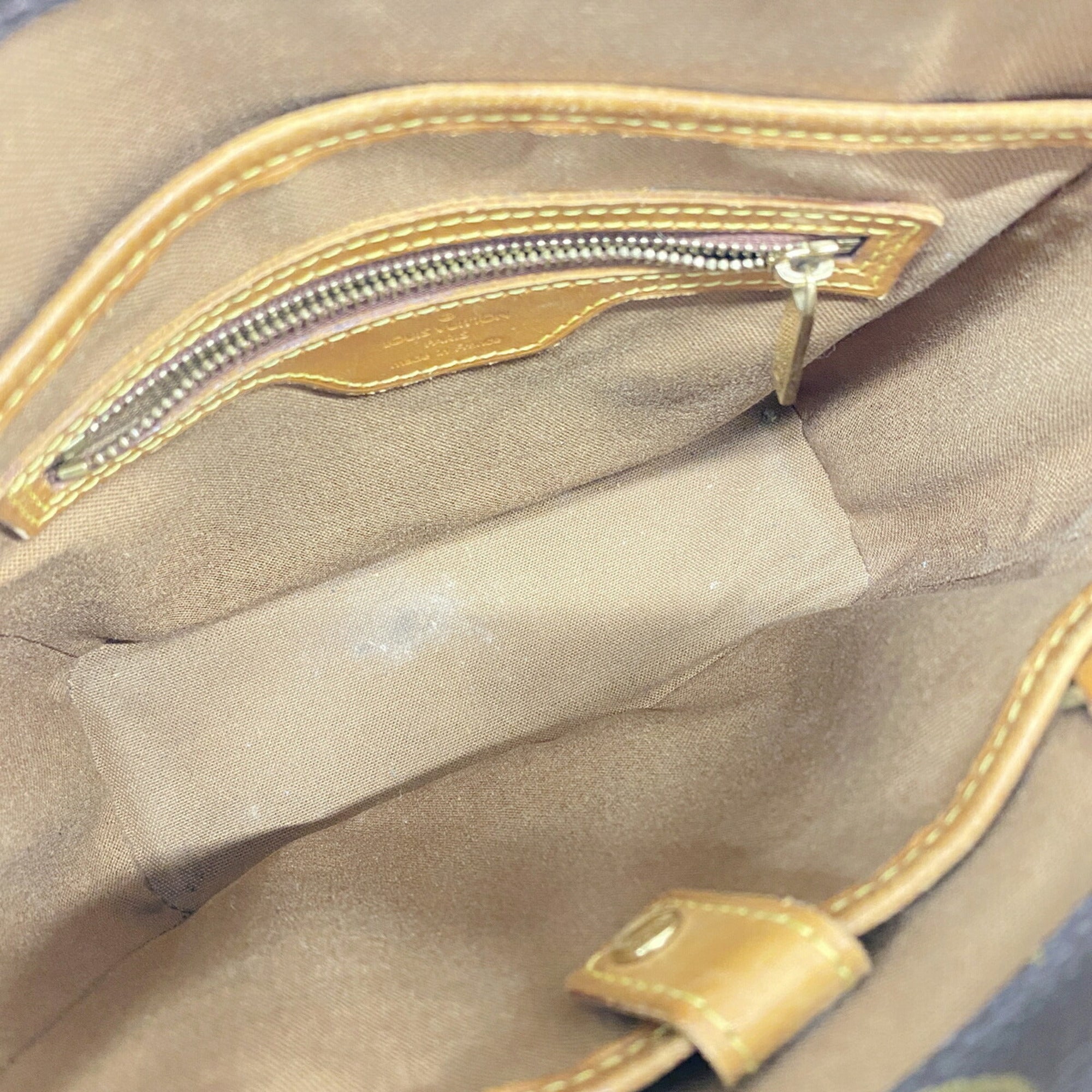 Louis Vuitton Brown Handbag (Pre-Owned)