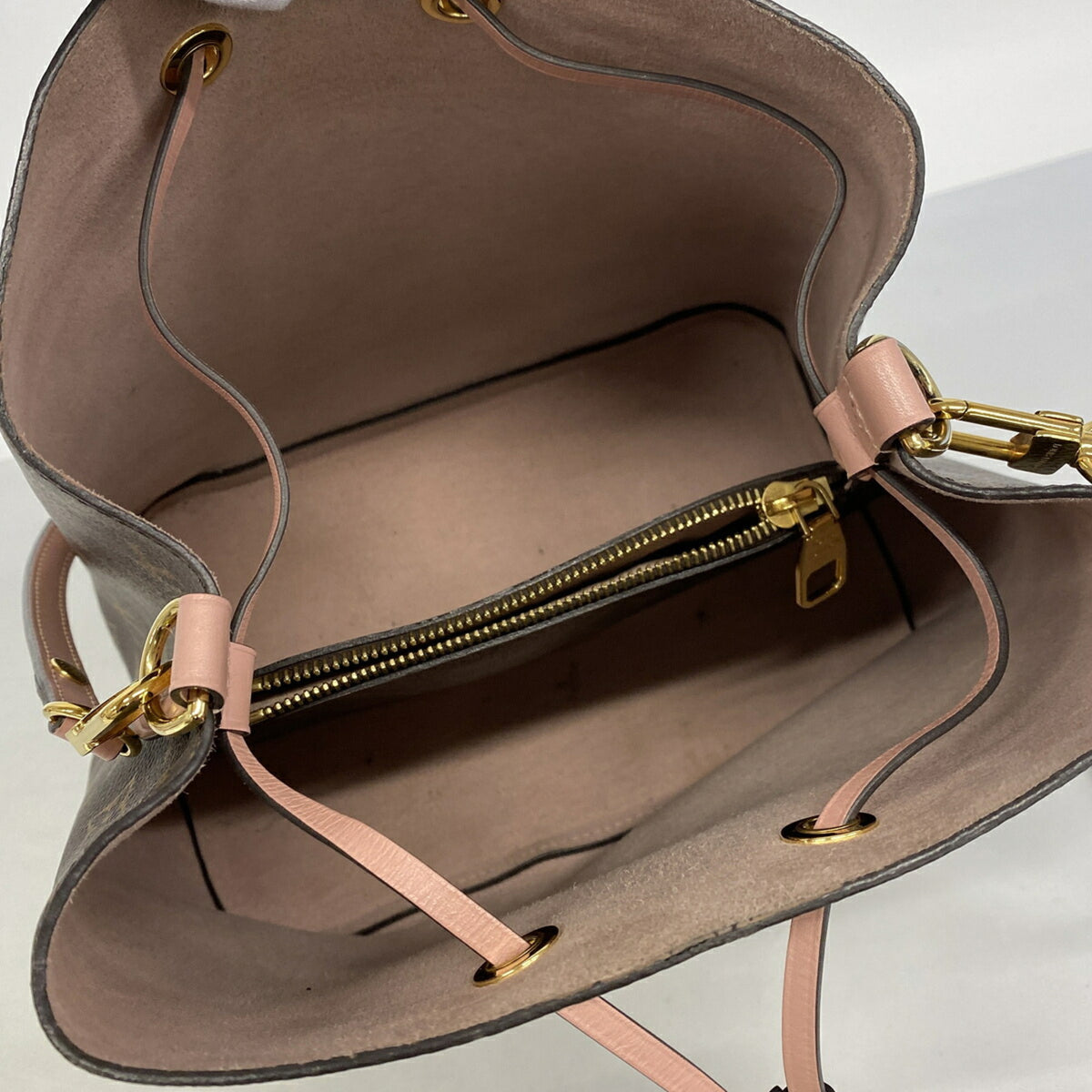 Louis Vuitton Brown Rose Poudre Shoulder Bag (Pre-Owned)