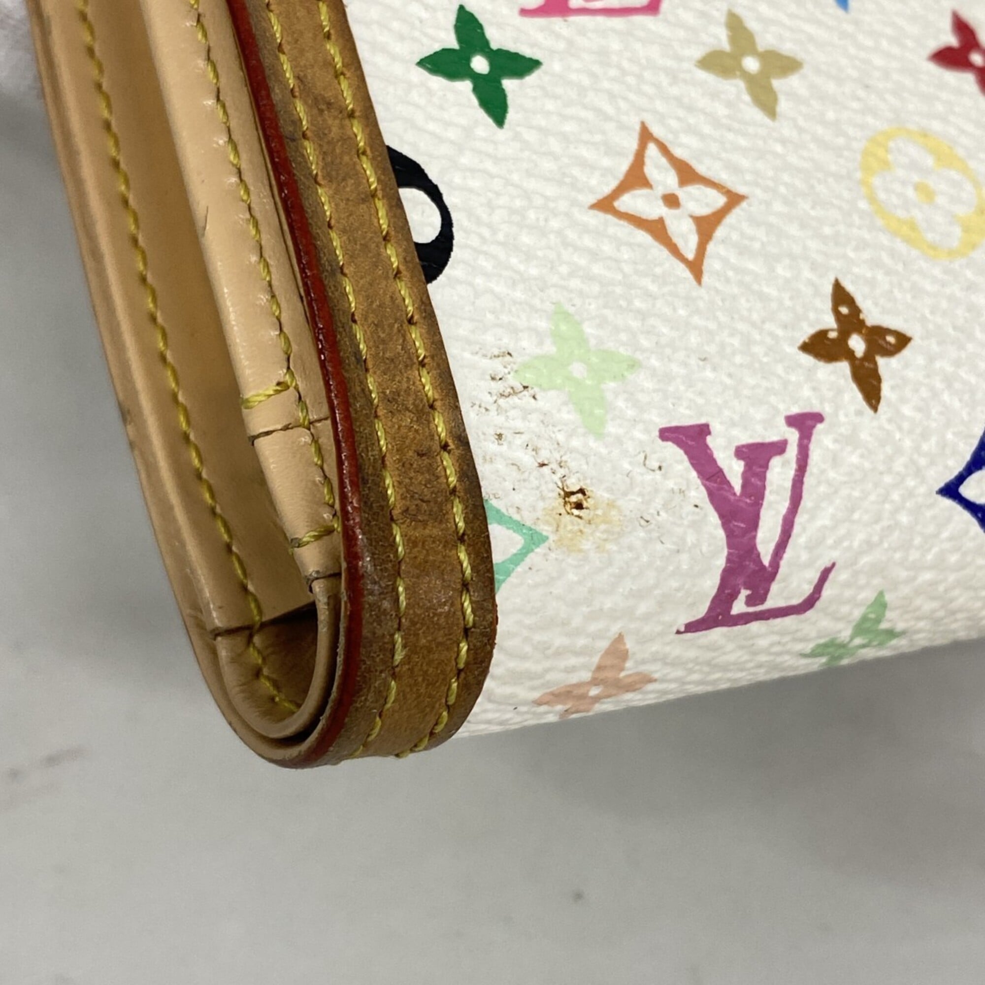 Louis Vuitton Blanc Wallet (Bi-Fold) (Pre-Owned)
