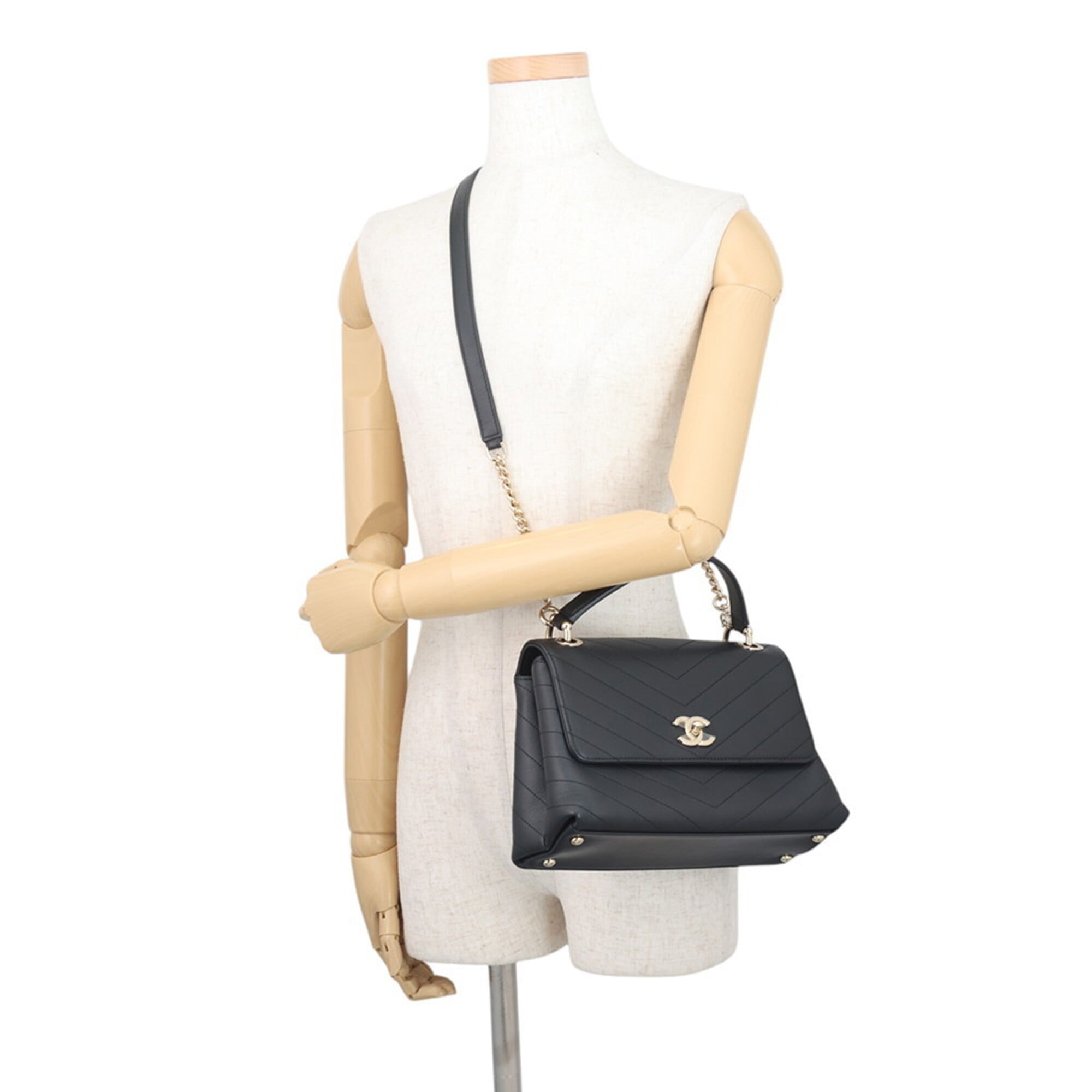 Chanel Black Champagne Gold Handbag (Pre-Owned)