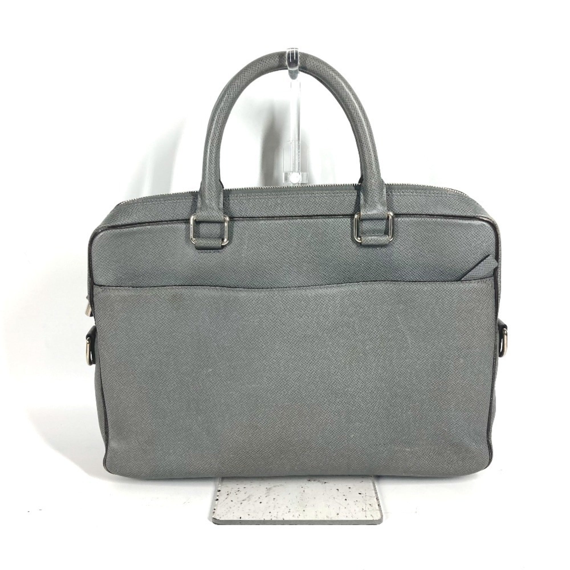 Louis Vuitton Glacier Gray Taiga Leather Leather Briefcase (Pre-Owned)