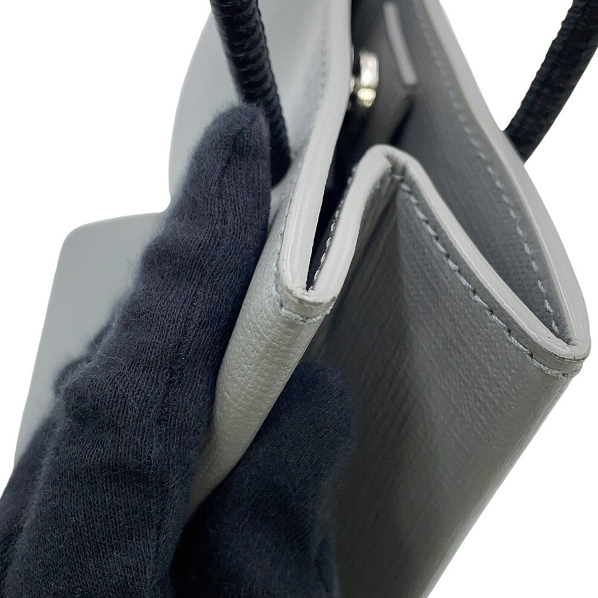 Balenciaga Gray Leather Handbag (Pre-Owned)