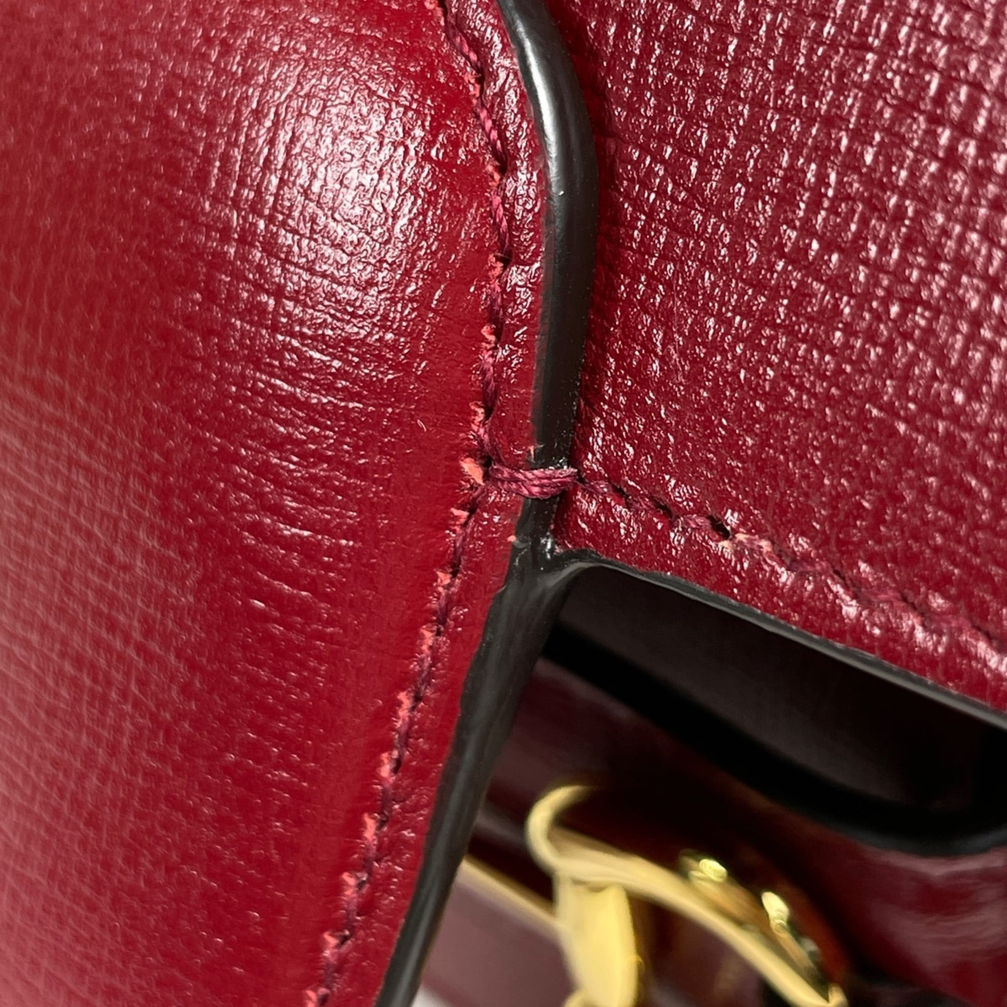 Gucci Horsebit Red Color Leather Shoulder Bag (Pre-Owned)