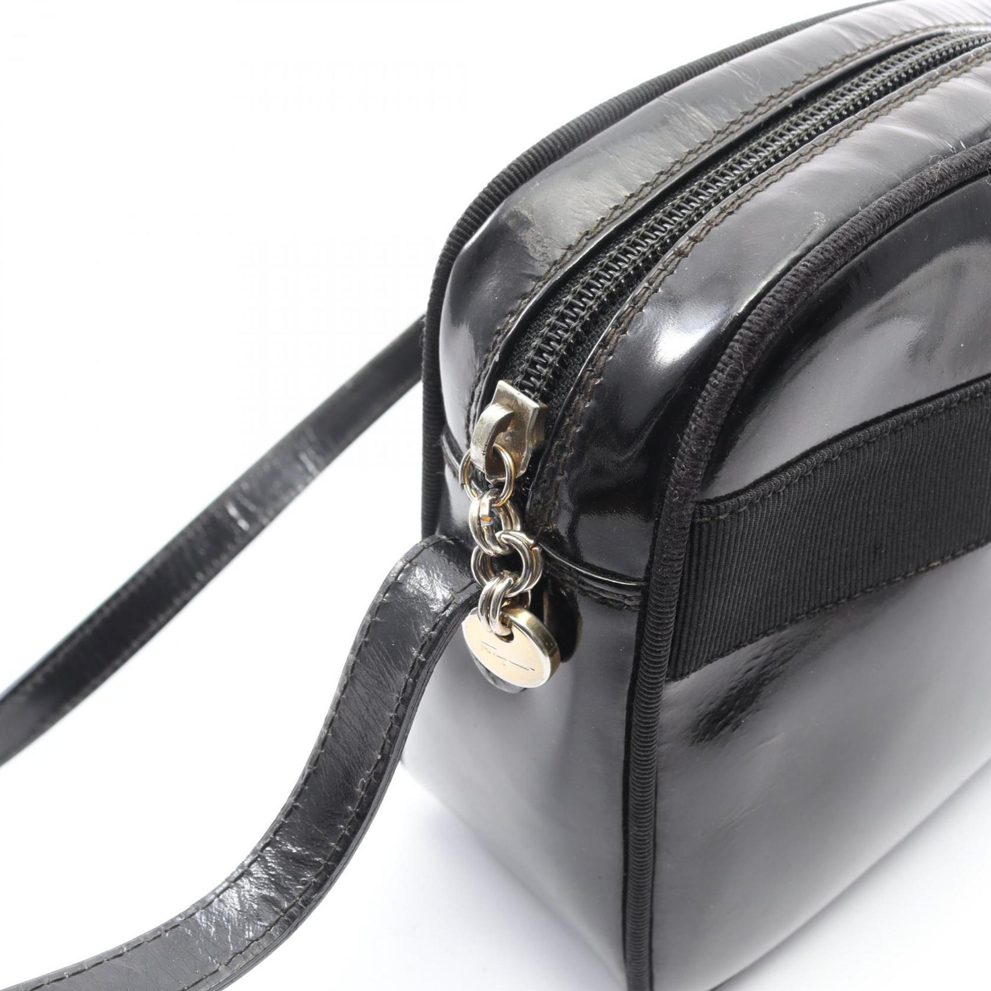 Salvatore Ferragamo Black Patent Leather Shoulder Bag (Pre-Owned)