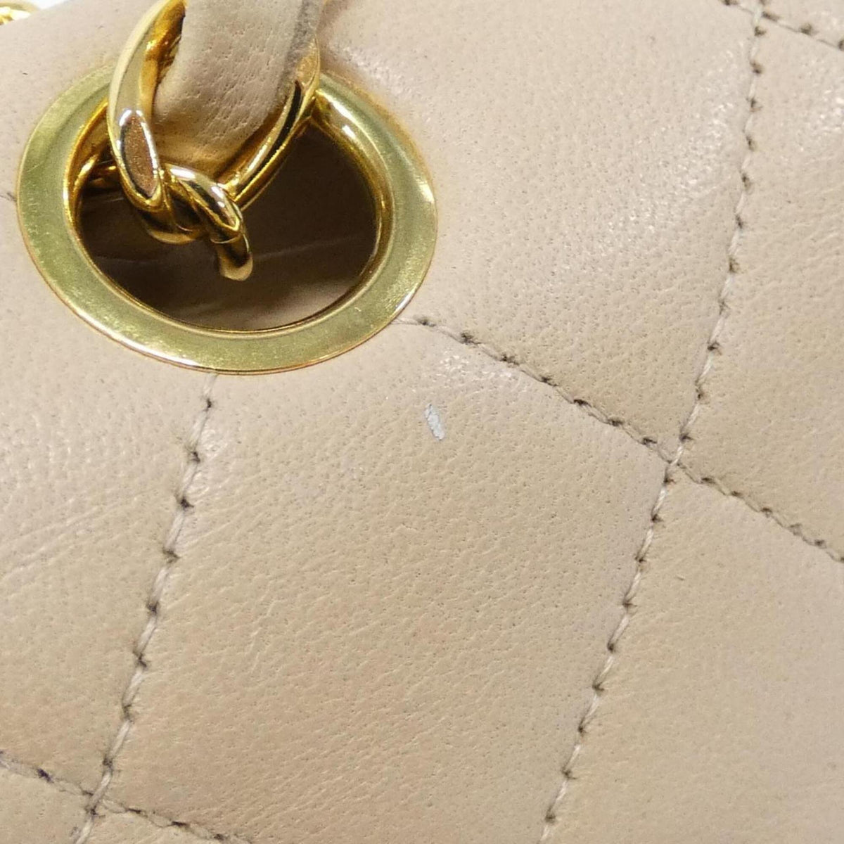 Chanel Light Beige Leather Shoulder Bag (Pre-Owned)