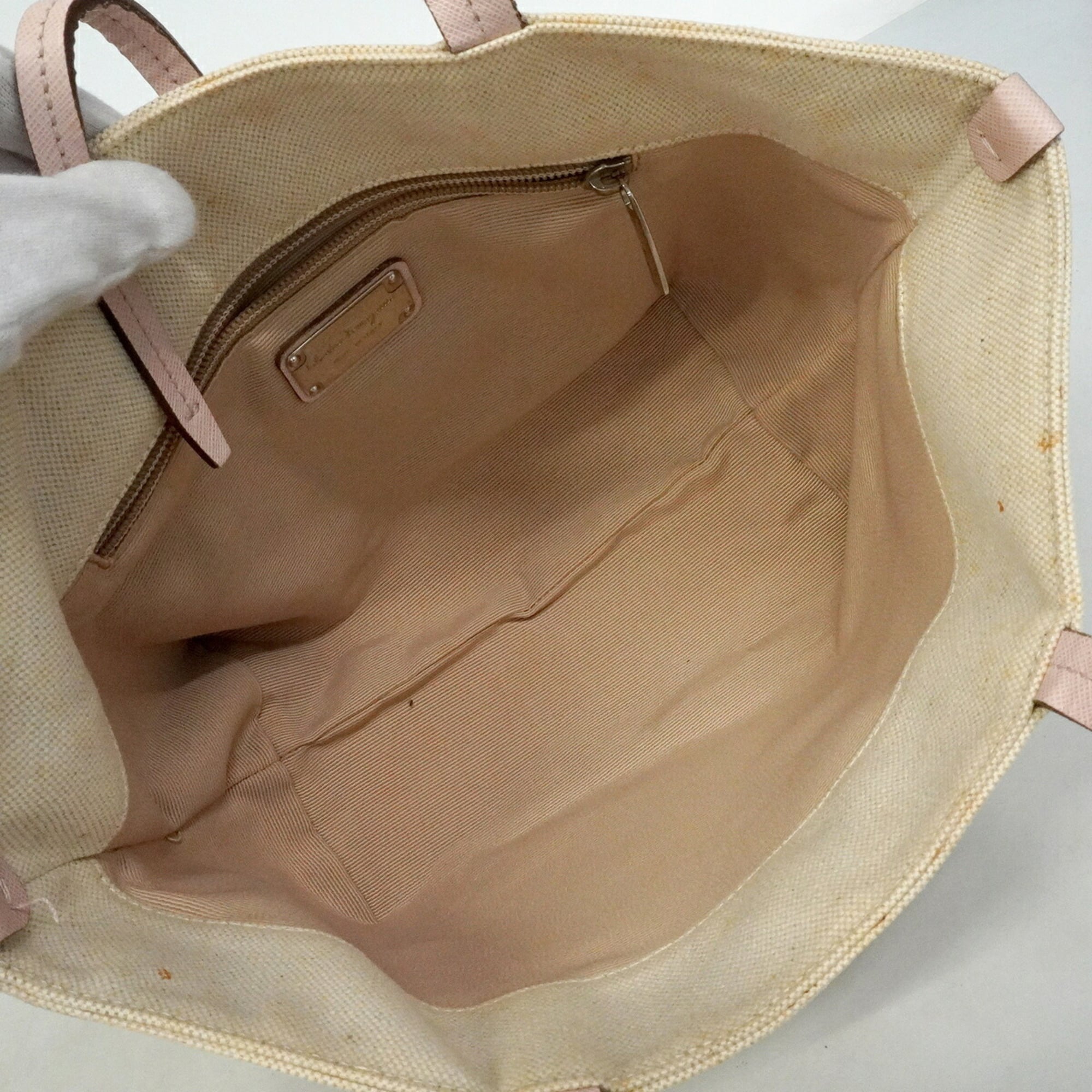 Salvatore Ferragamo Ivory Canvas Handbag (Pre-Owned)