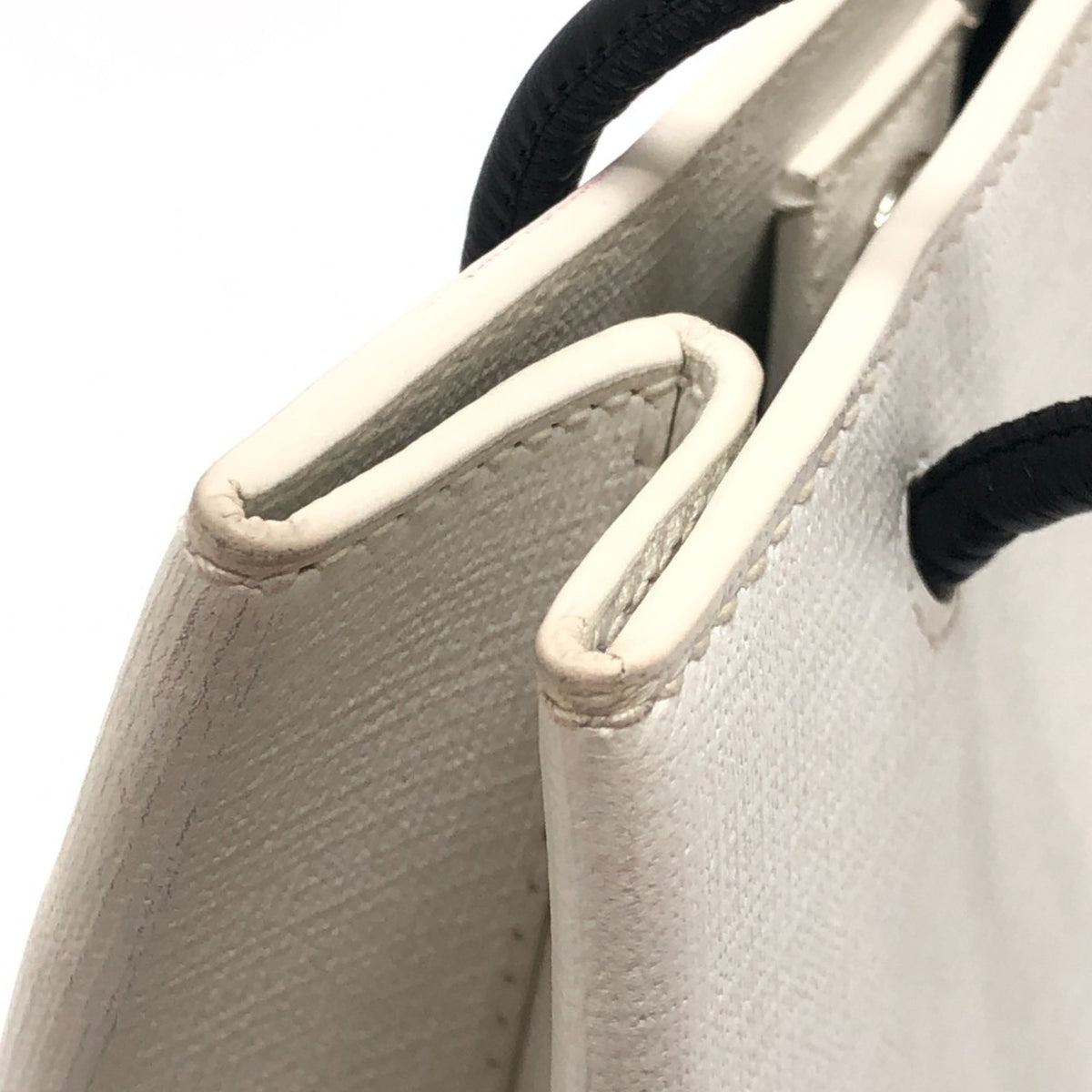 Balenciaga White Leather Shoulder Bag (Pre-Owned)