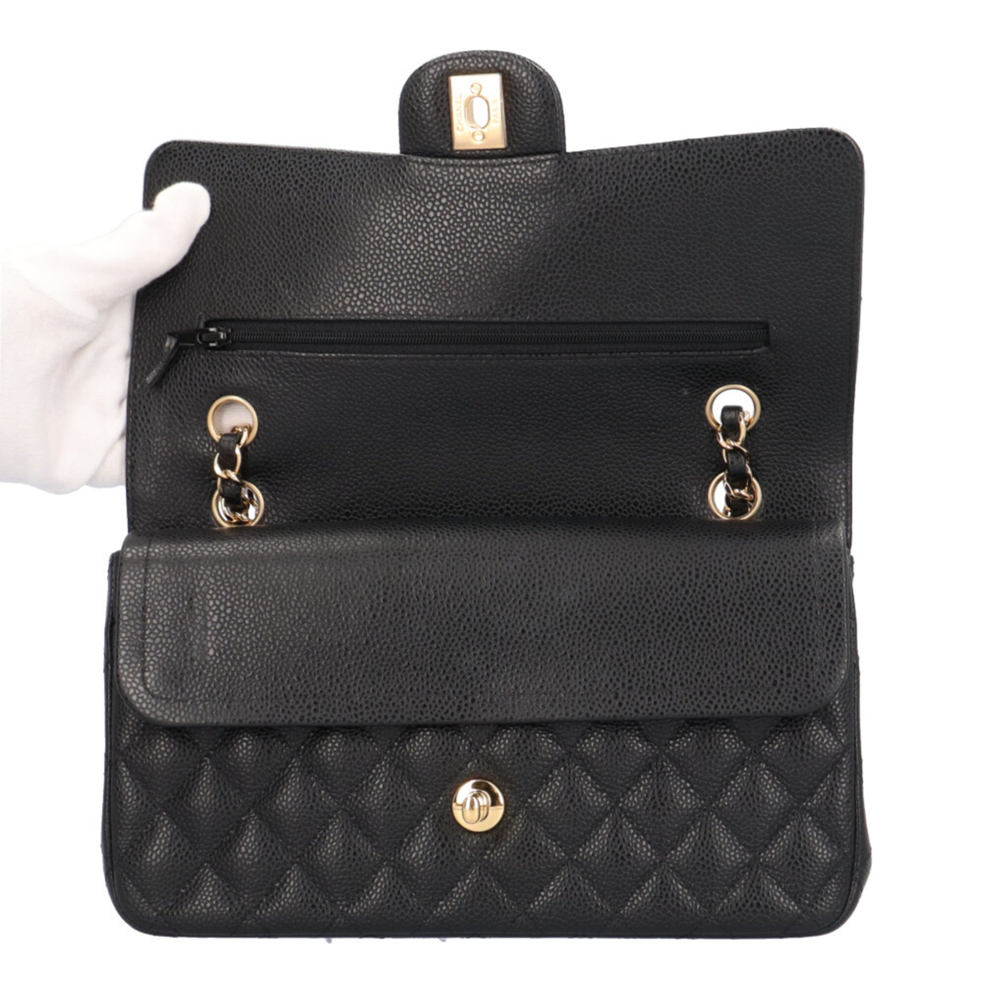 Chanel Black Grained Calfskin Shoulder Bag (Pre-Owned)