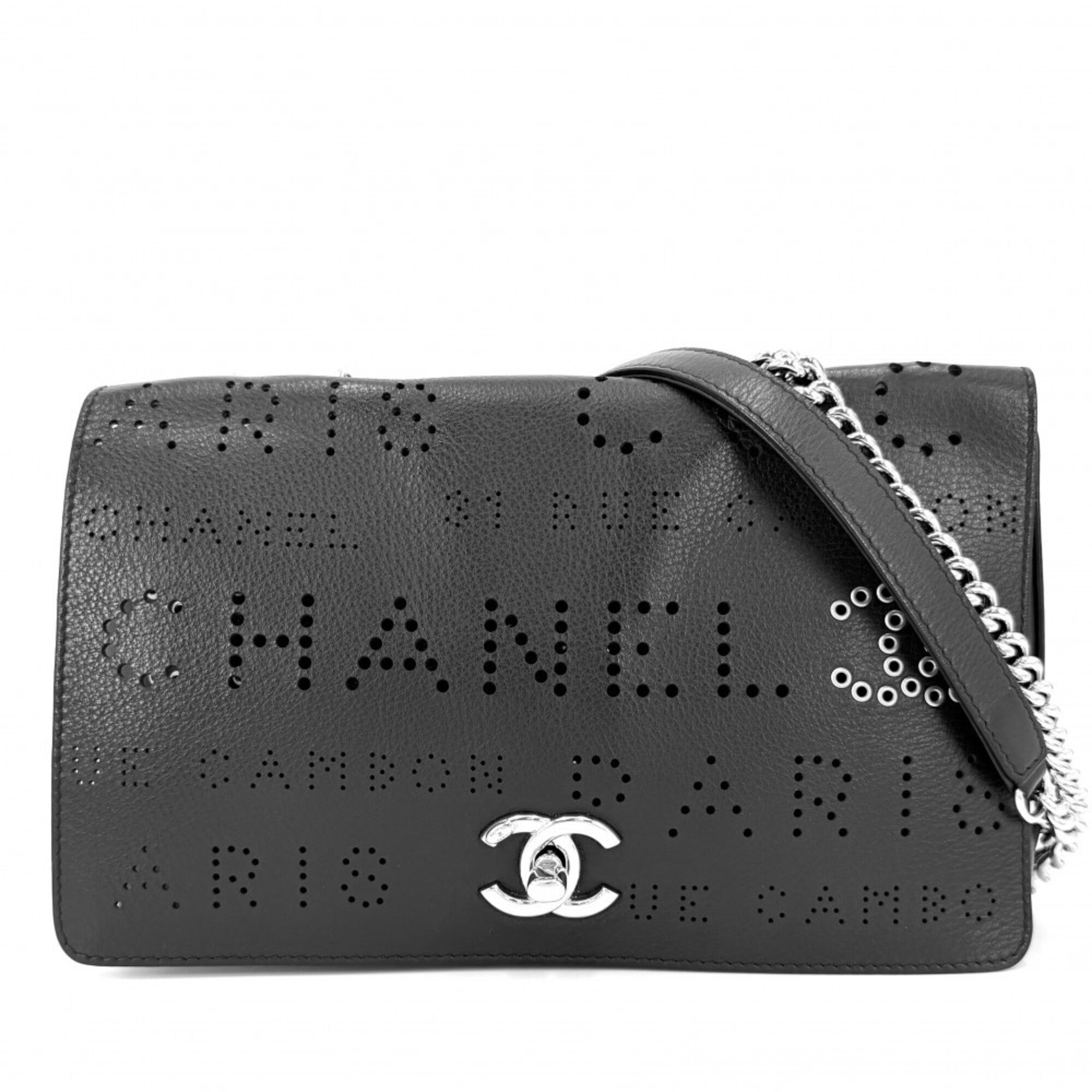Chanel Black Leather Shoulder Bag (Pre-Owned)