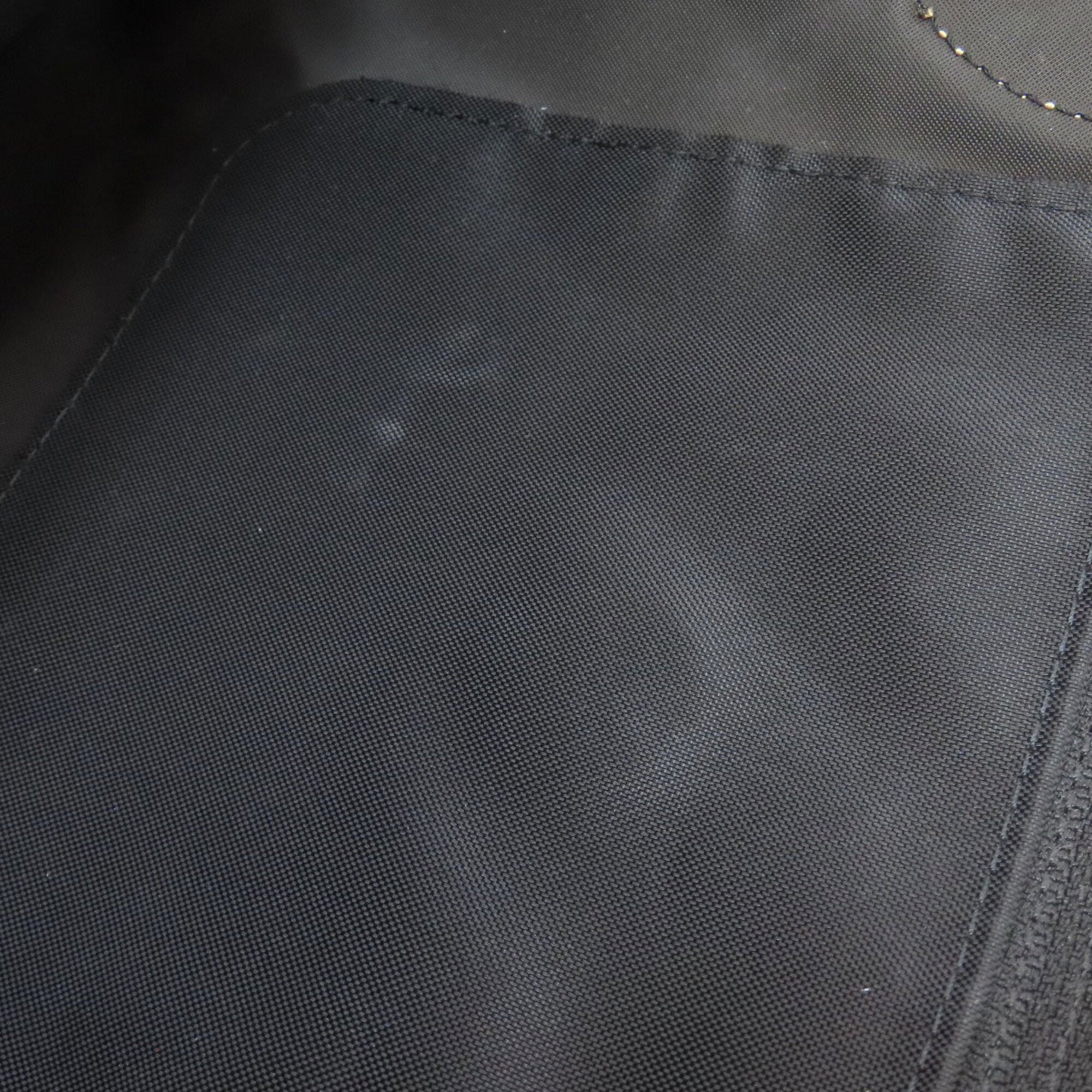 Longchamp Black Nylon Tote Bag (Pre-Owned)