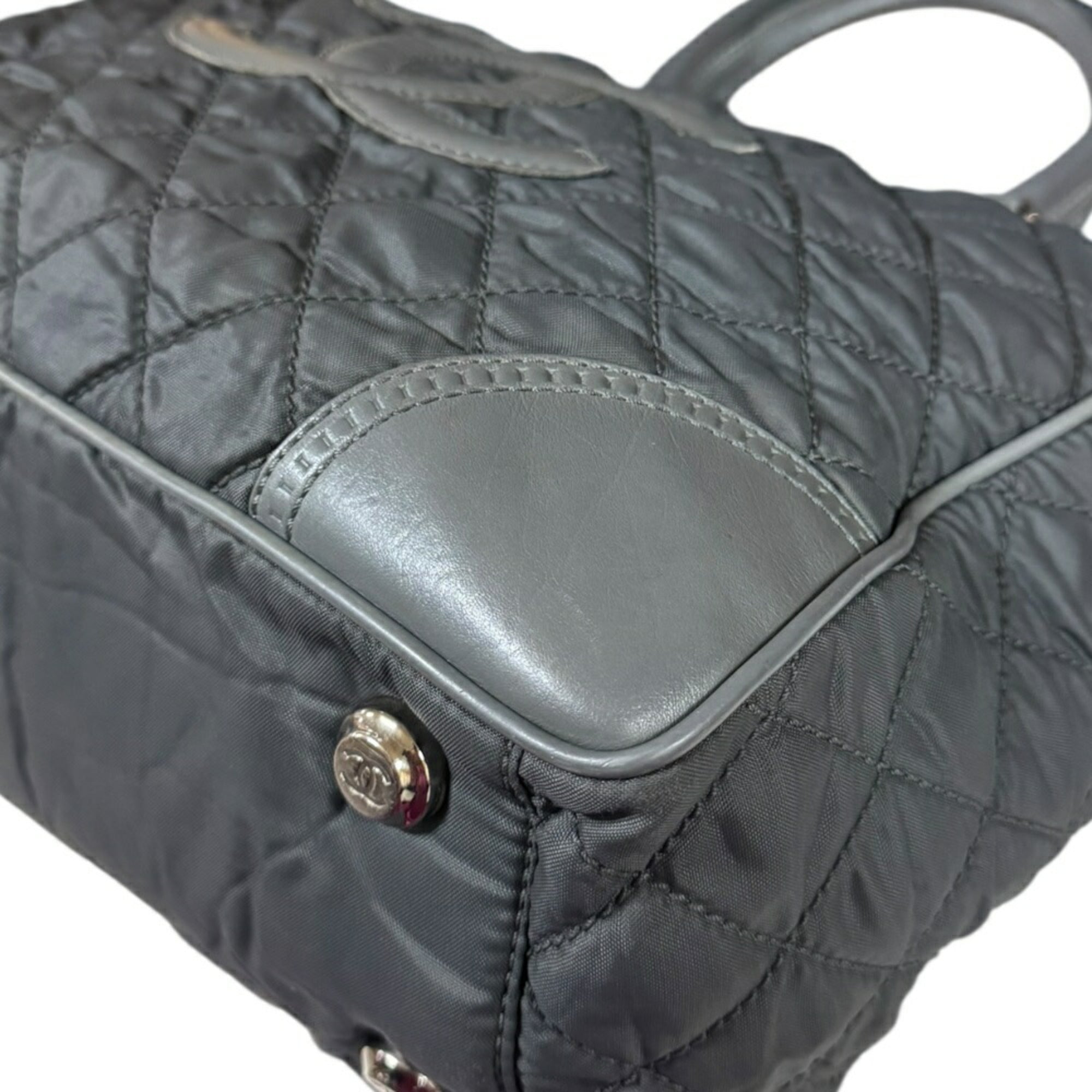 Chanel Gray Nylon Leather Tote Bag (Pre-Owned)