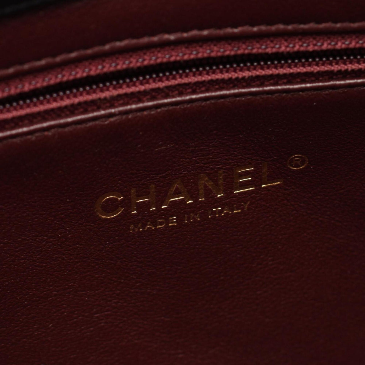 Chanel Black Leather Handbag Shoulder Bag (Pre-Owned)