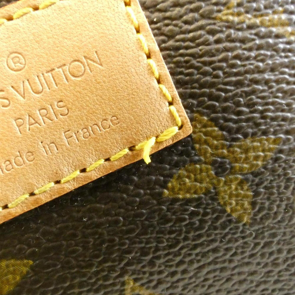 Louis Vuitton Marron Coated Canvas Shoulder Bag (Pre-Owned)