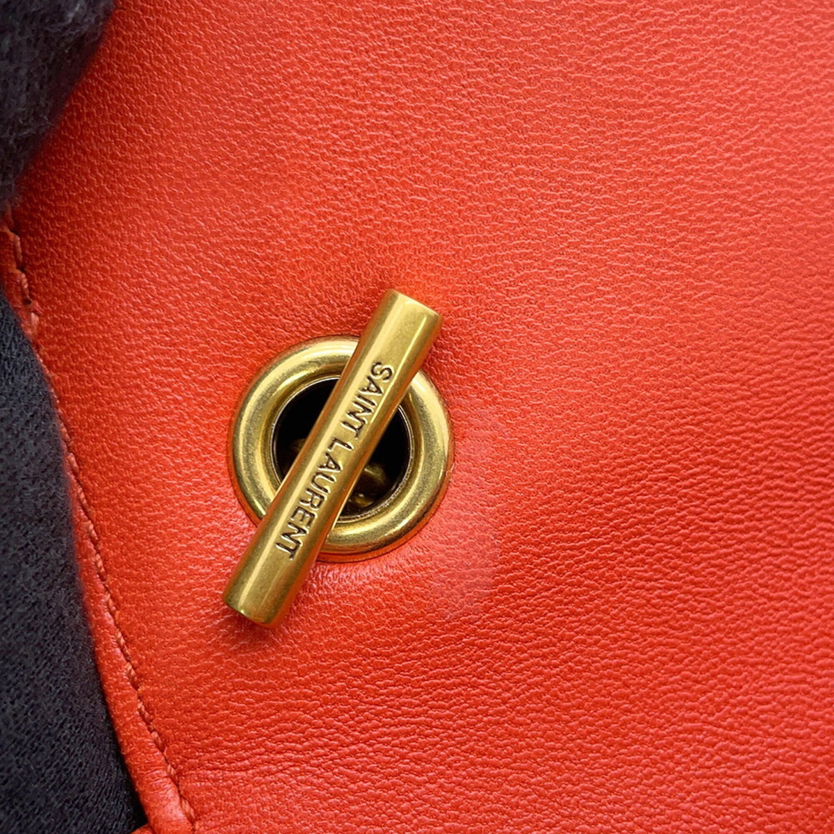 Yves Saint Laurent Orange Leather Shoulder Bag (Pre-Owned)
