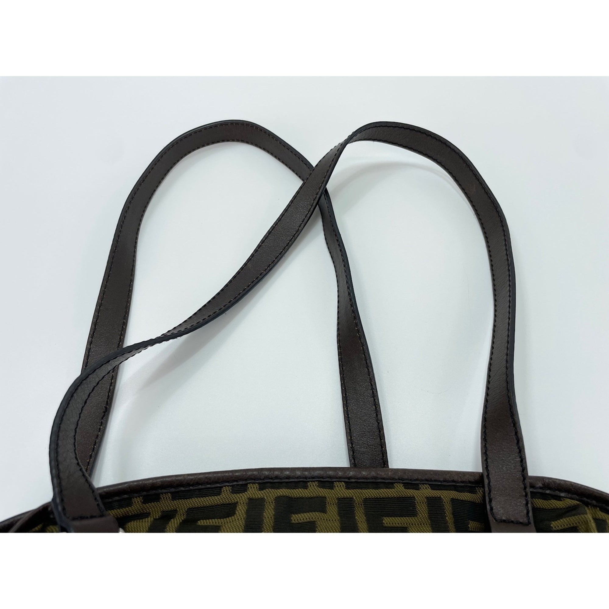 Fendi Brown Canvas Shoulder Bag (Pre-Owned)
