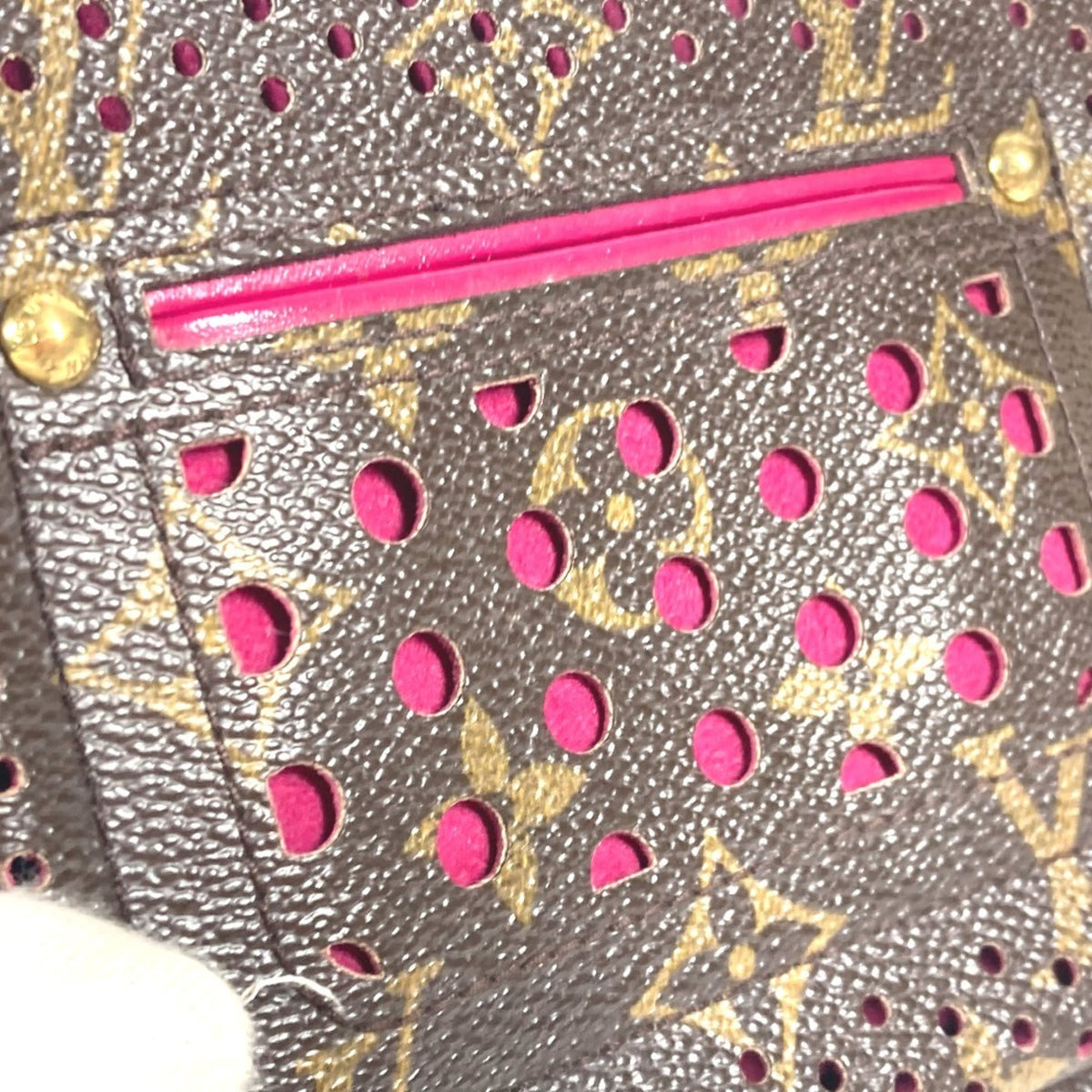 Louis Vuitton Fuchsia Pink Monogram Pochette Pouch Shoulder Bag (Pre-Owned)
