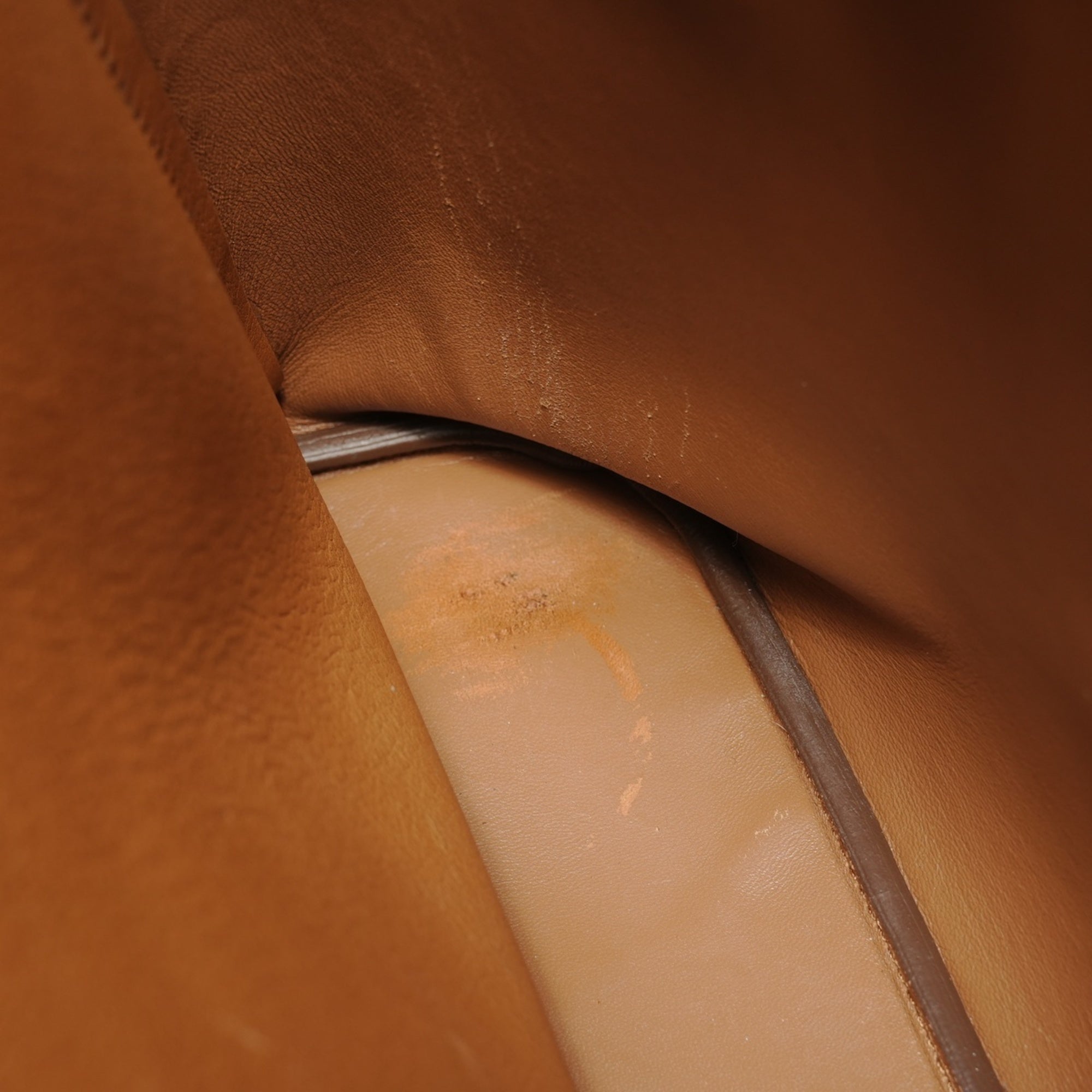 Prada Brown Leather Handbag (Pre-Owned)