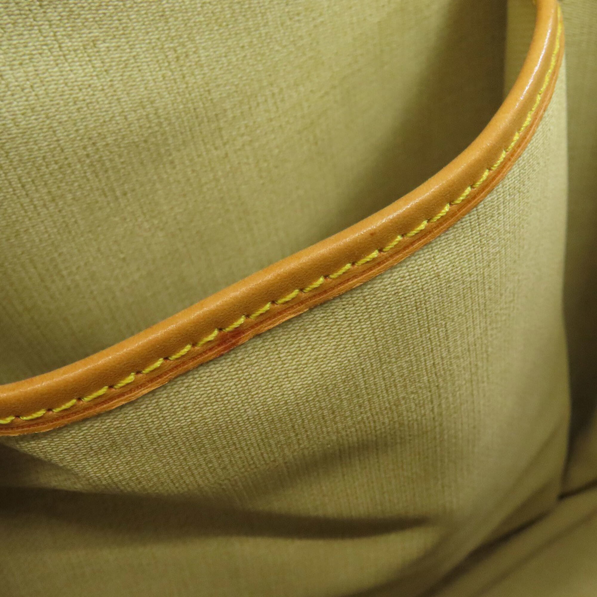 Louis Vuitton Brown Monogram Monogram Canvas Handbag (Pre-Owned)