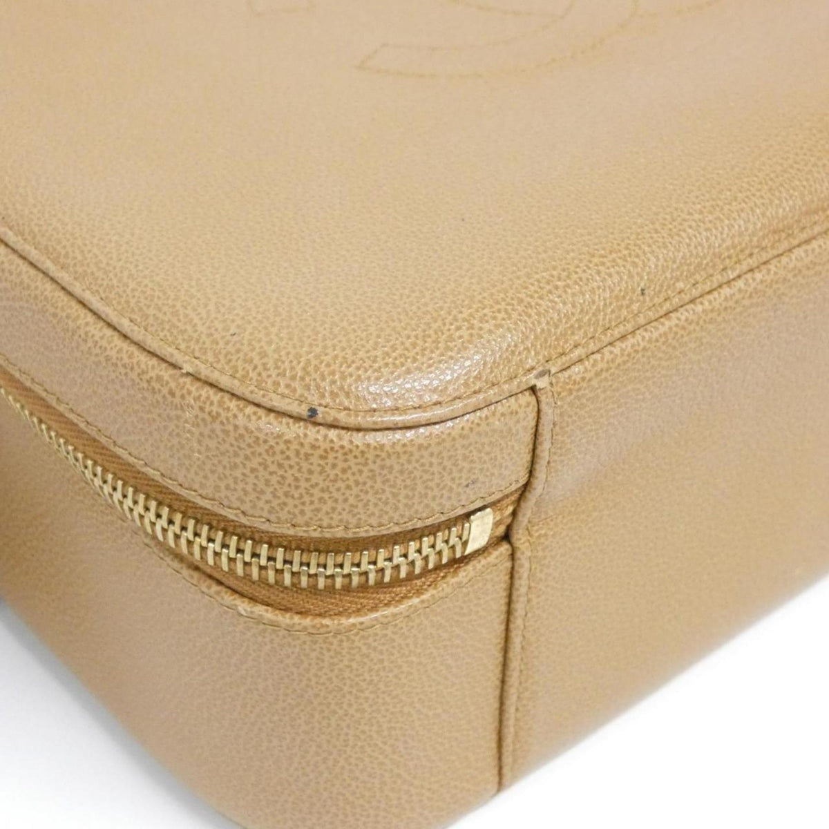Chanel Beige Leather Handbag (Pre-Owned)