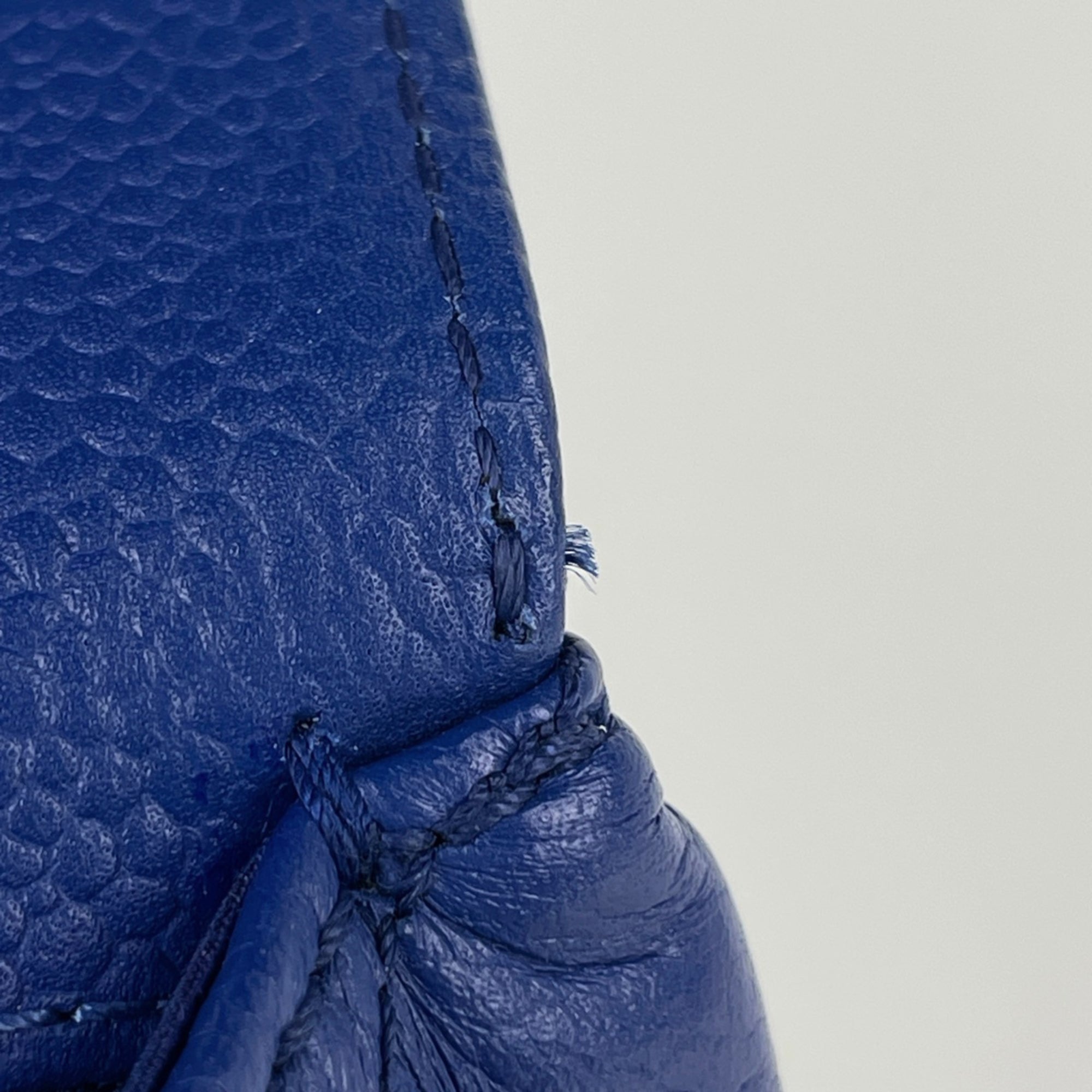 Chanel Blue Grained Calfskin Shoulder Bag (Pre-Owned)