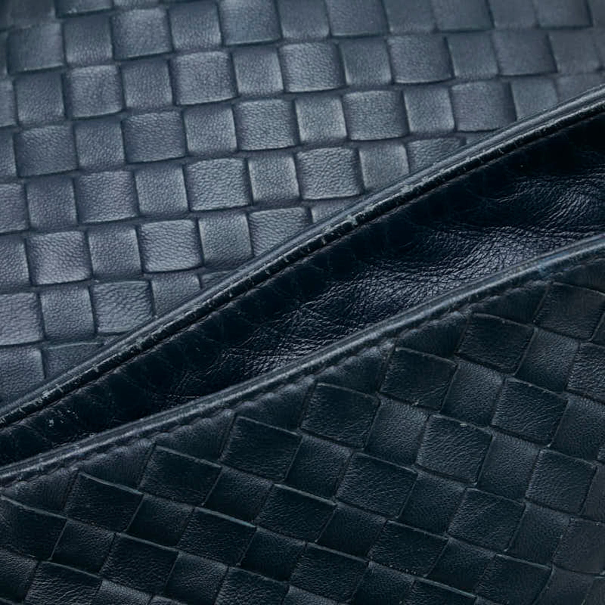 Bottega Veneta Navy Black Leather Shoulder Bag (Pre-Owned)