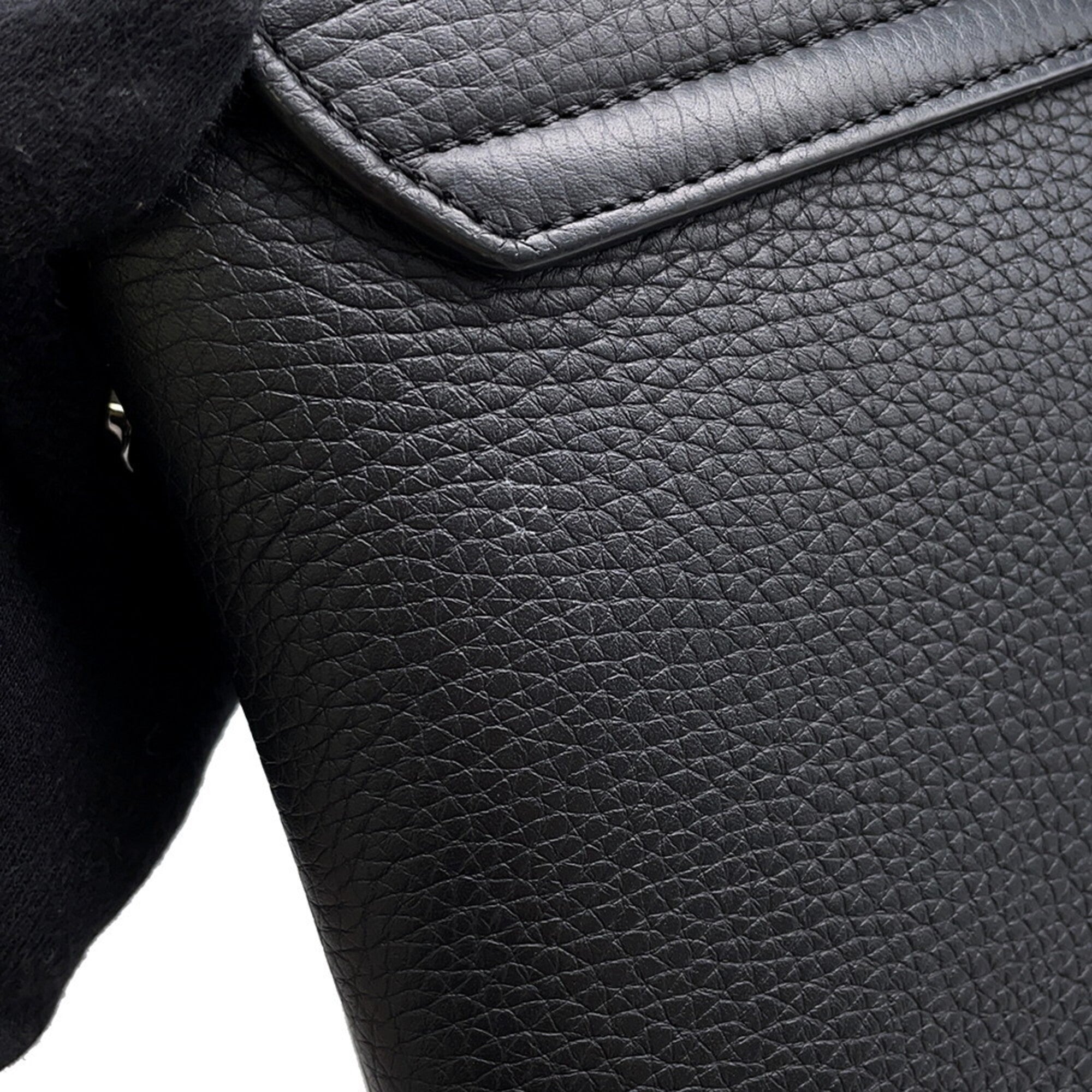 Christian Dior Black Leather Handbag Shoulder Bag (Pre-Owned)