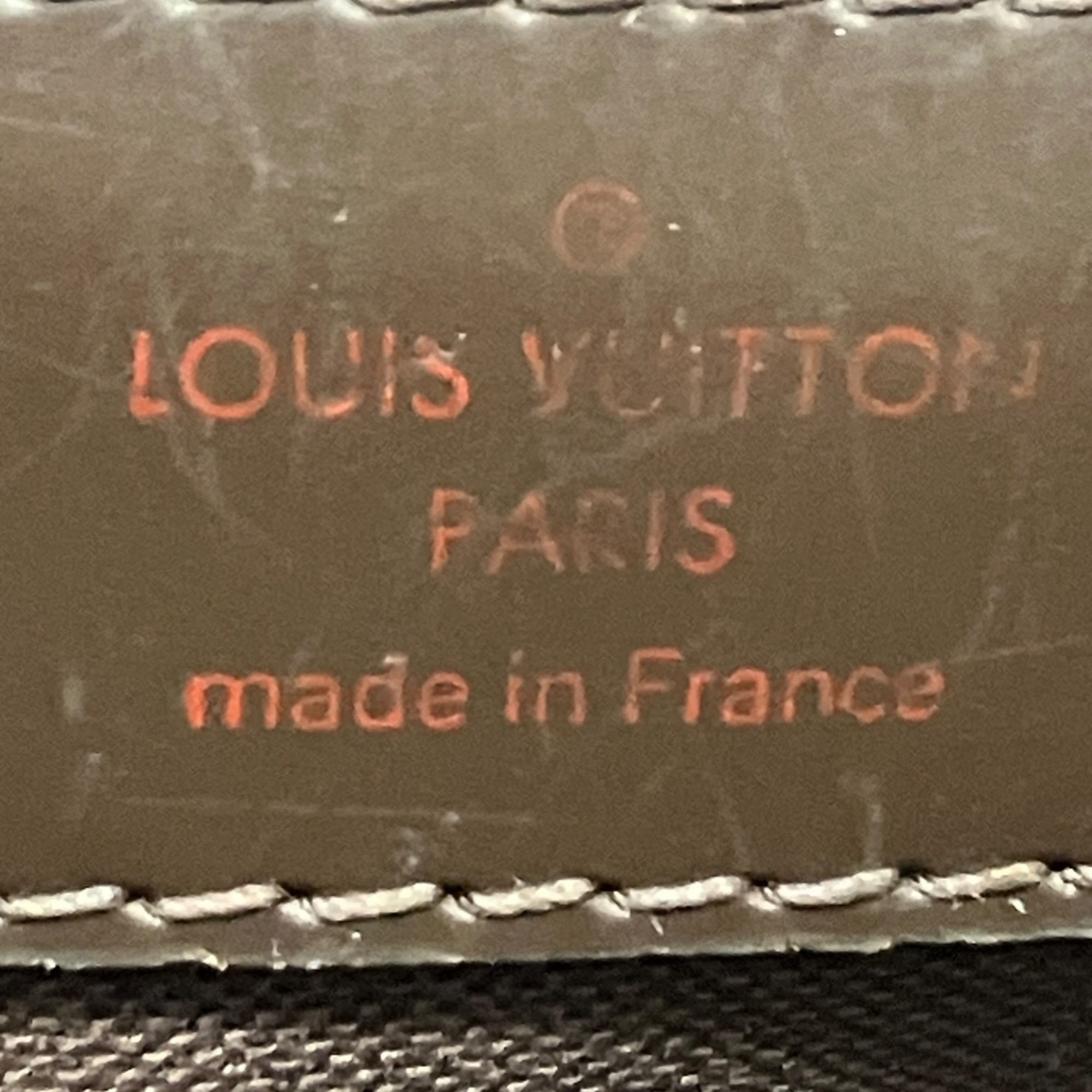 Louis Vuitton Brown Shoulder Bag (Pre-Owned)