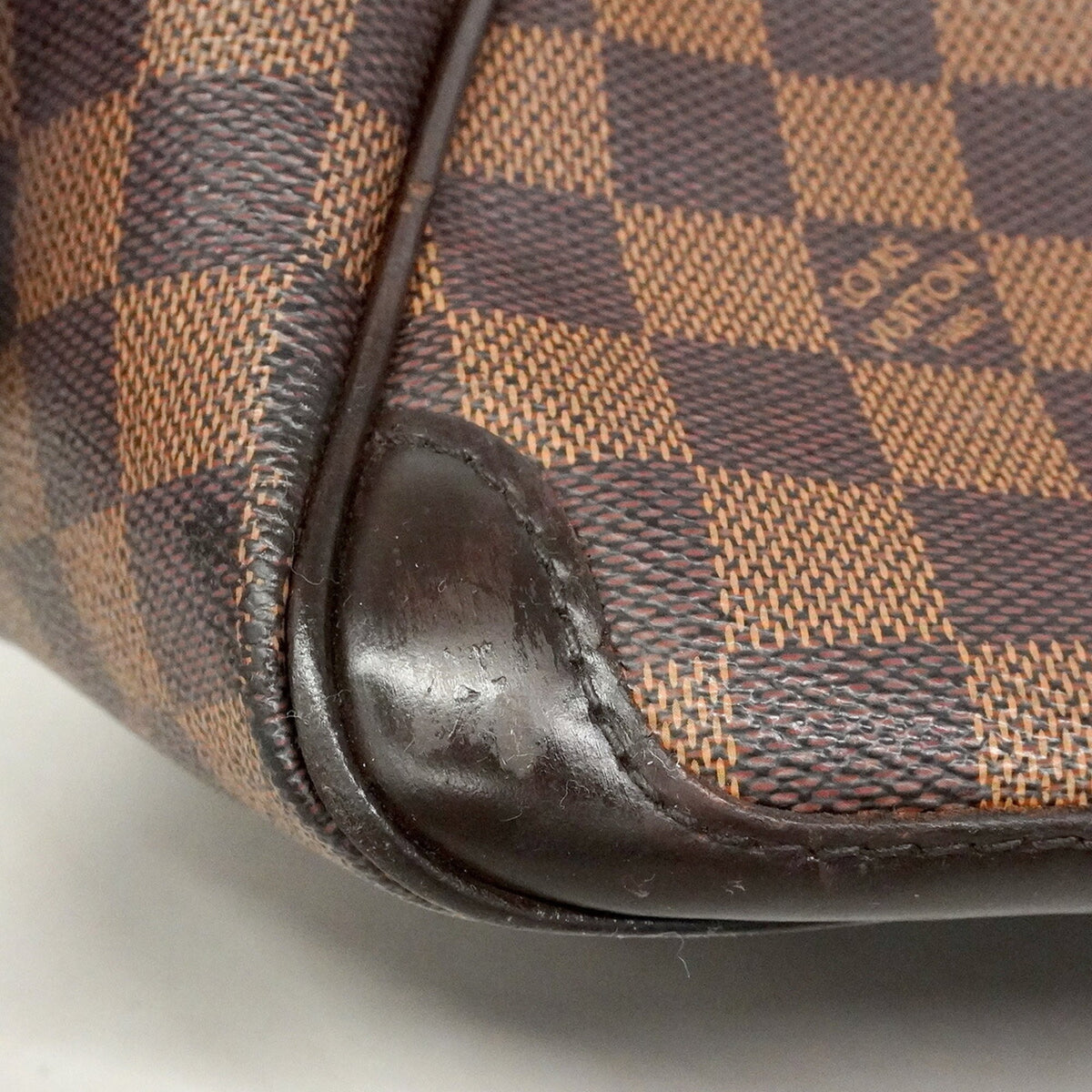 Louis Vuitton Ebene Handbag (Pre-Owned)