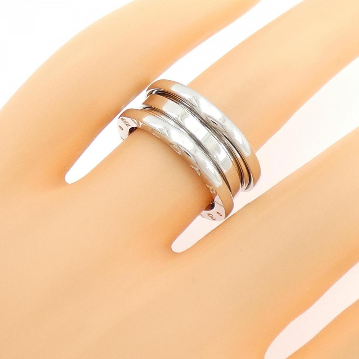 Bvlgari White Gold White Gold Band Ring (Pre-Owned)