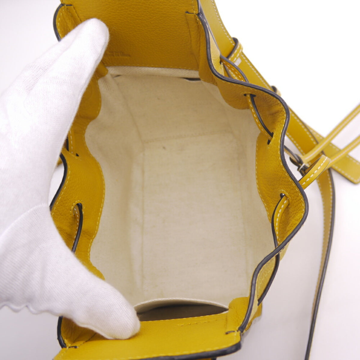 Loewe Yellow Shoulder Bag (Pre-Owned)