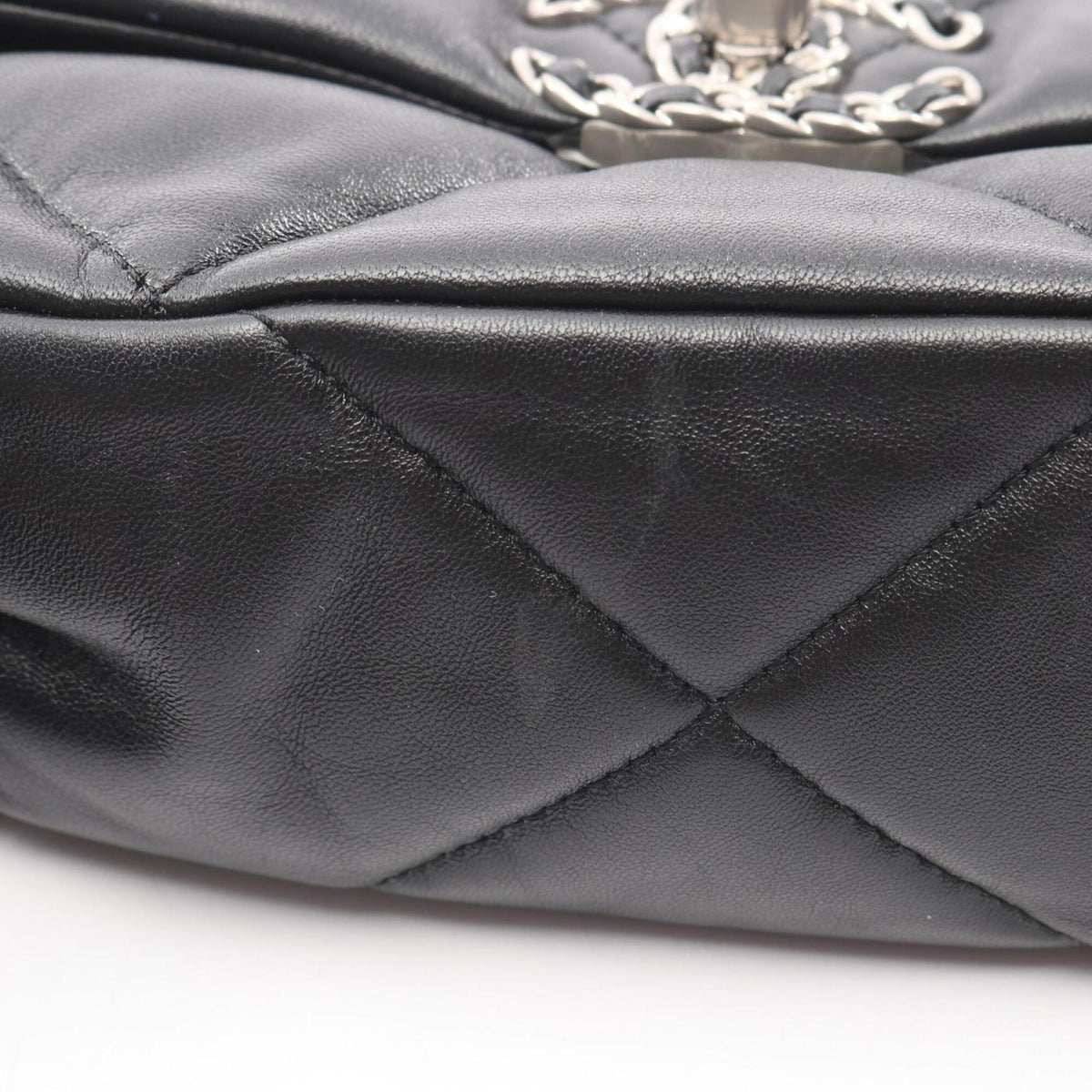Chanel Black Leather Handbag Shoulder Bag (Pre-Owned)