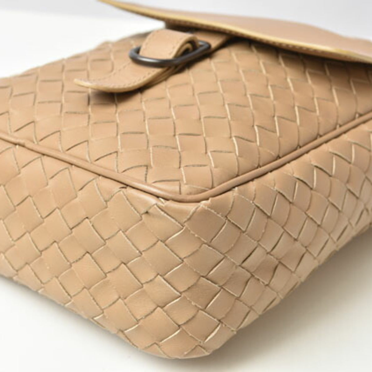 Bottega Veneta Camel Leather Shoulder Bag (Pre-Owned)