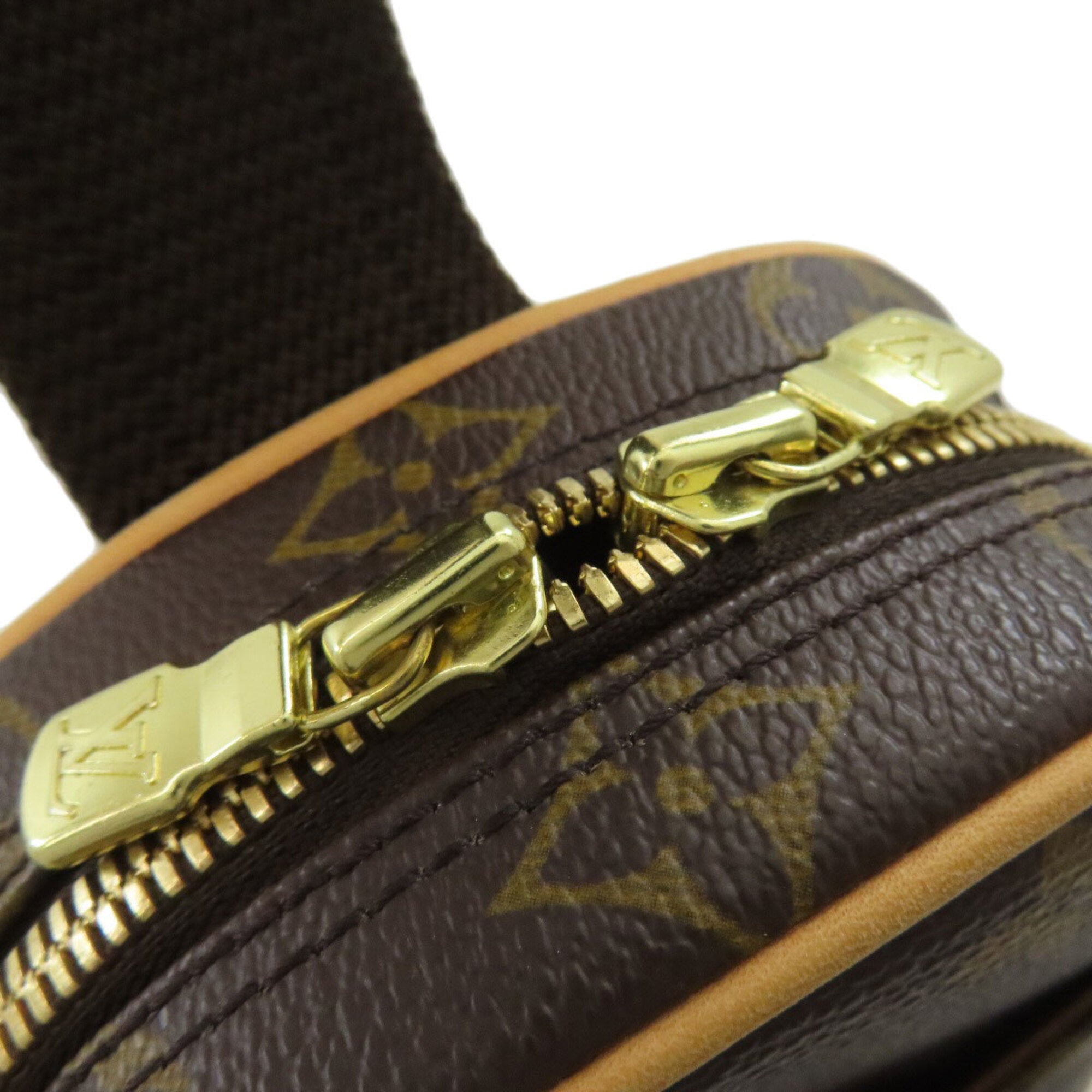 Louis Vuitton Monogram Monogram Monogram Pochette Sling Bag (Pre-Owned)