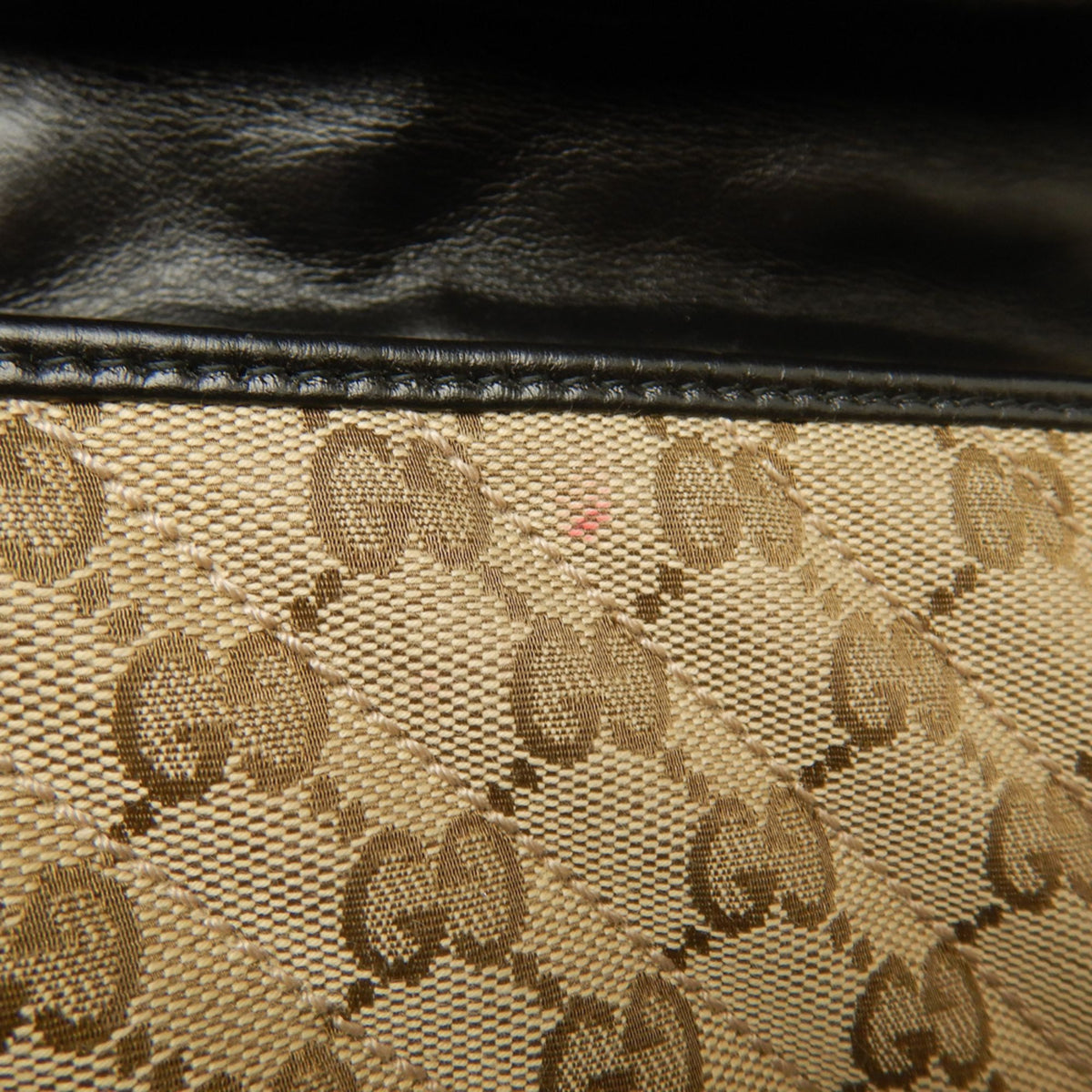 Gucci Beige Gg Canvas Leather Shoulder Bag (Pre-Owned)