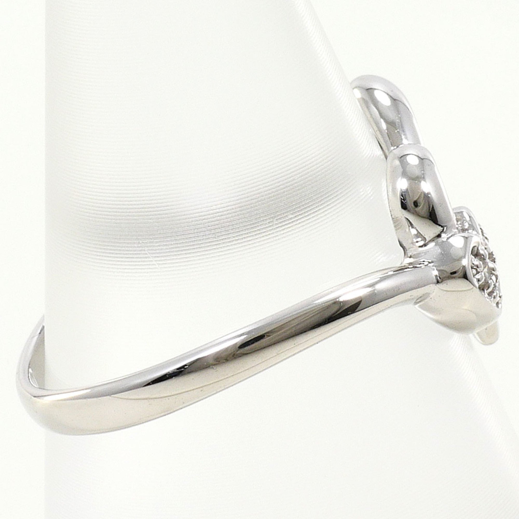 Unbranded White Gold White Gold (18K) Band Ring (Pre-Owned)
