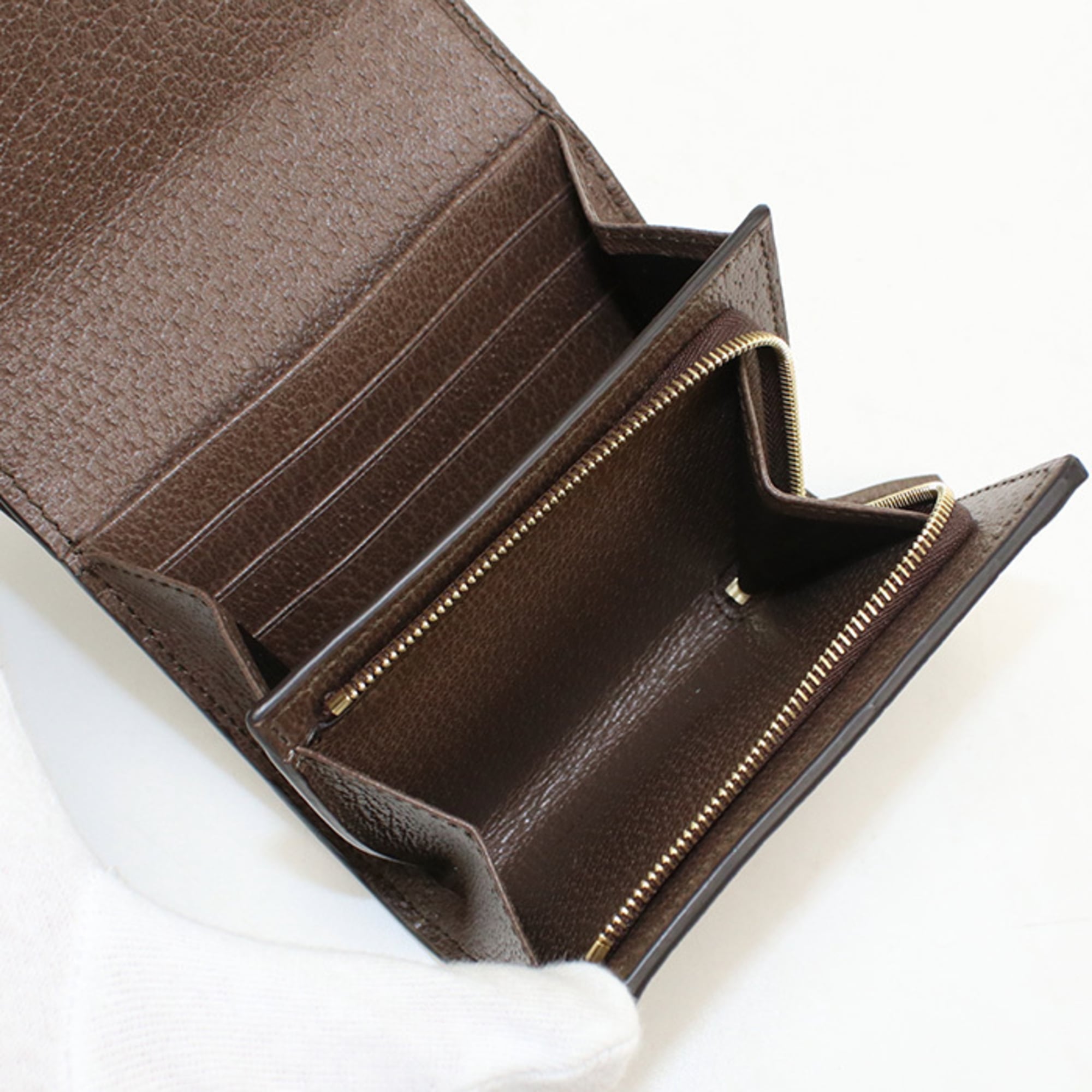 Gucci Beige Gg Supreme Leather Wallet (Bi-Fold) (Pre-Owned)