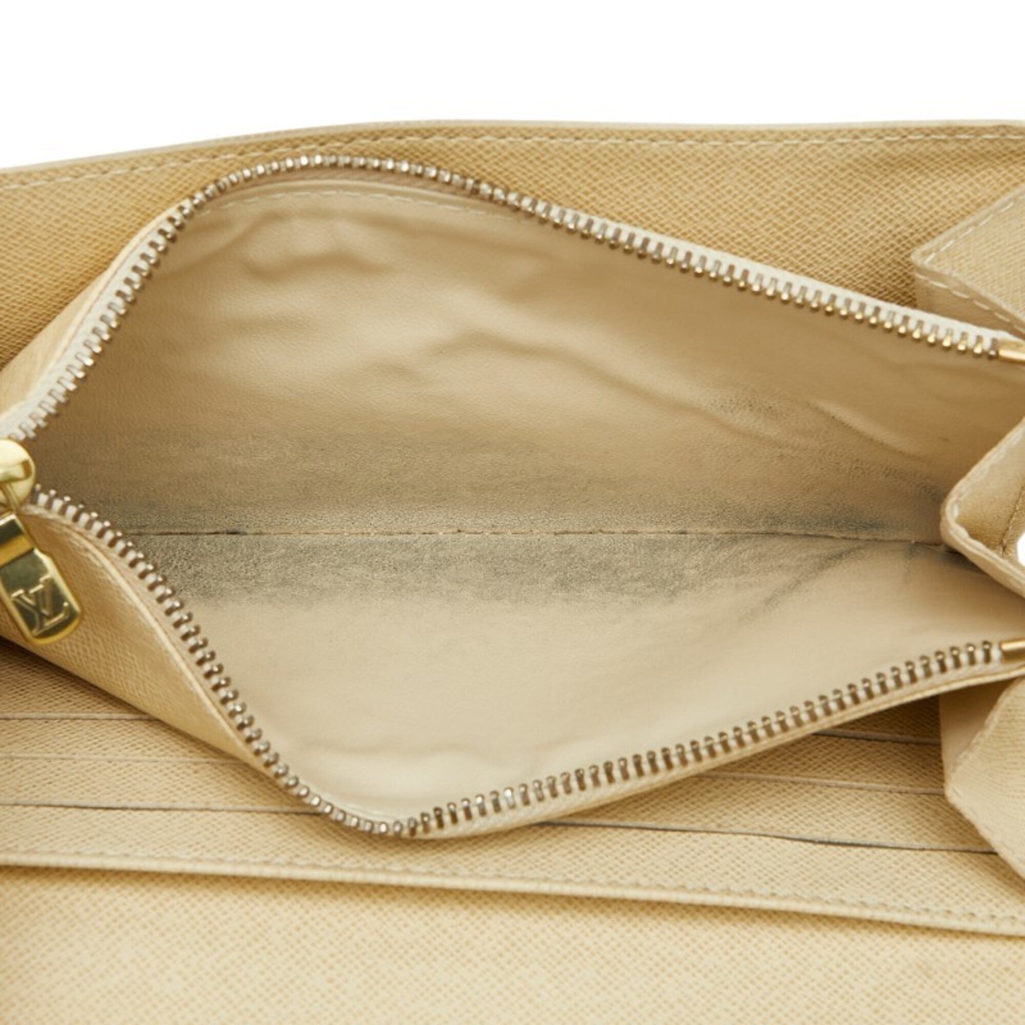 Louis Vuitton White Pvc Leather Long Wallet (Bi-Fold) (Pre-Owned)