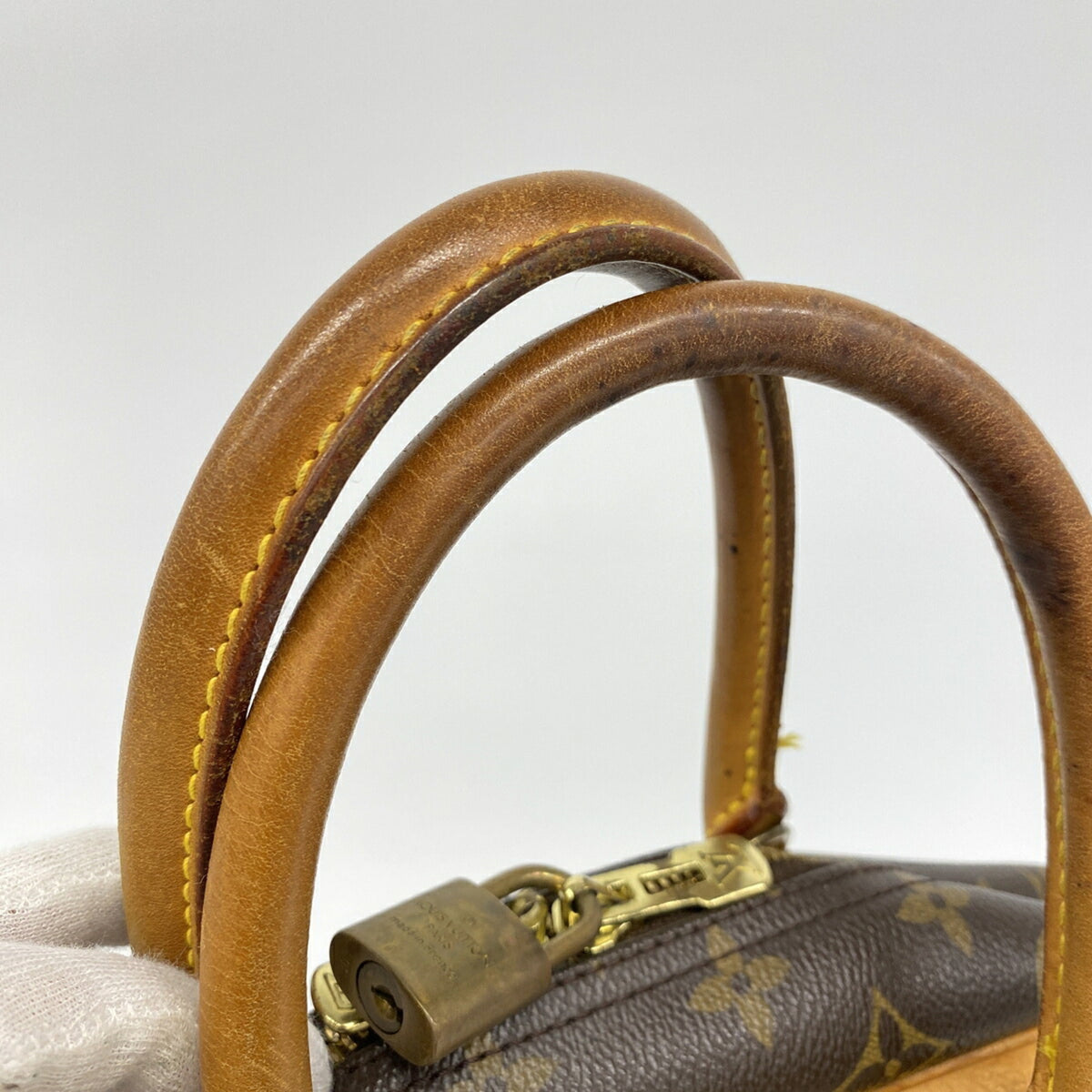 Louis Vuitton Brown Handbag (Pre-Owned)
