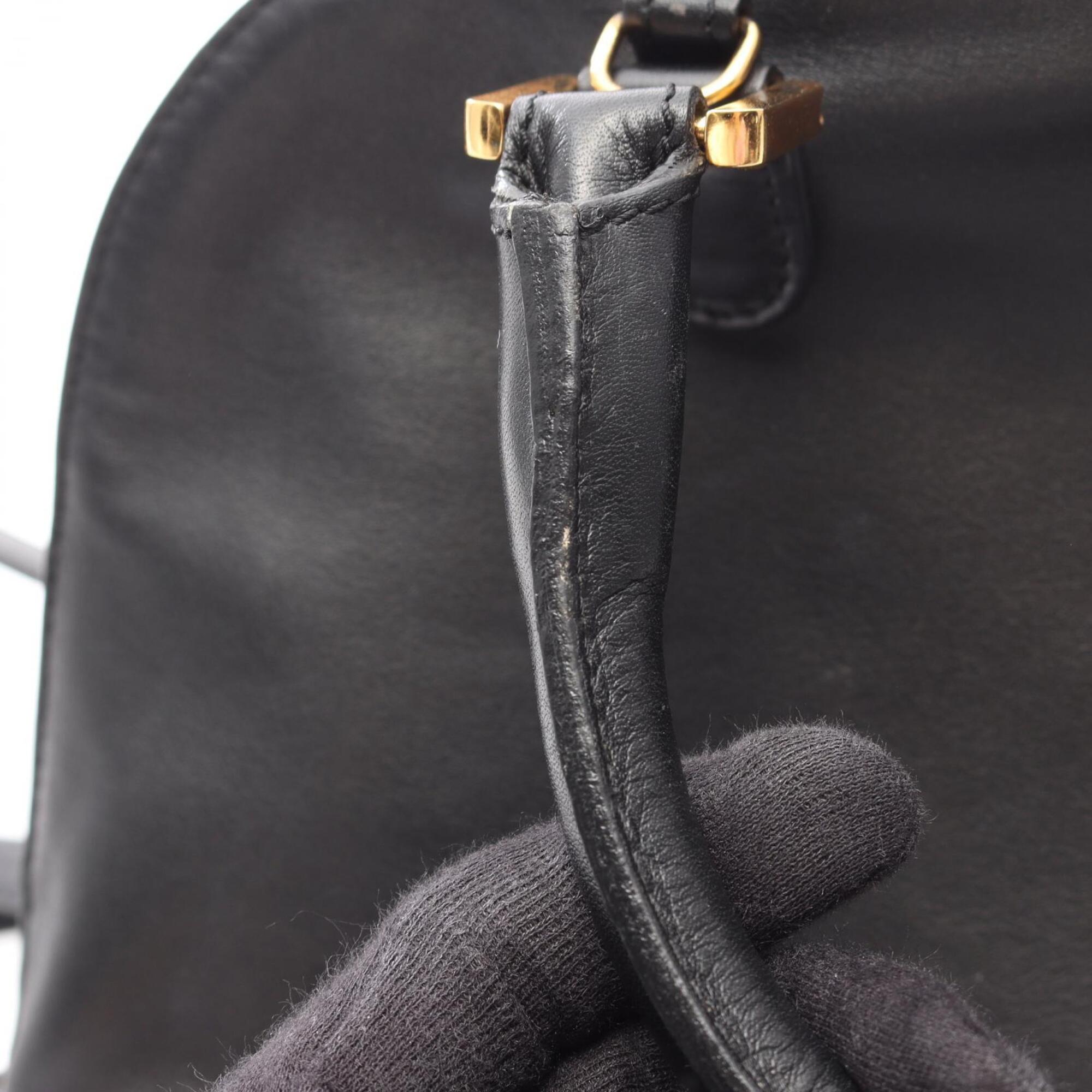 Loewe Black Leather Handbag (Pre-Owned)