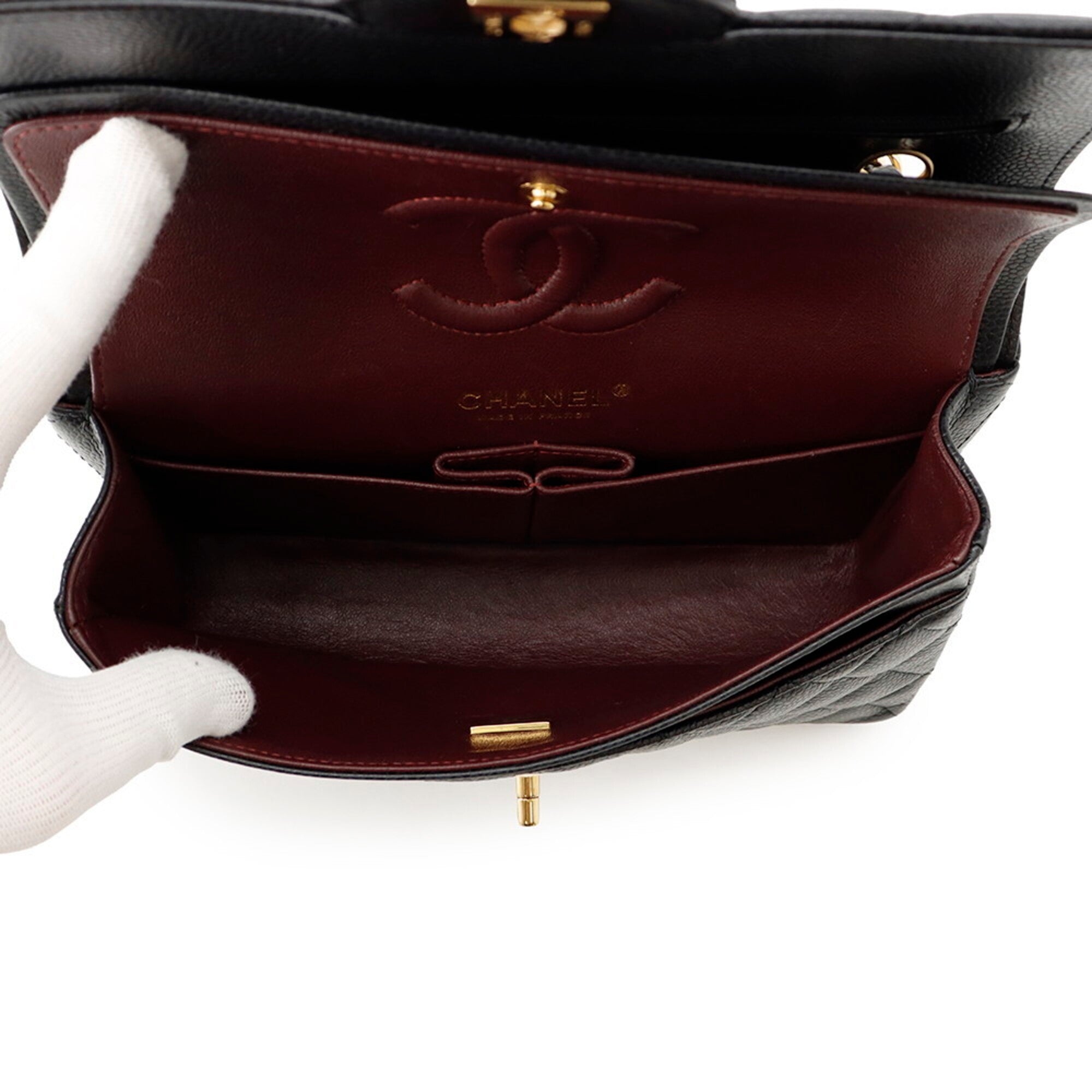 Chanel Matelasse Black Grained Calfskin Handbag Shoulder Bag (Pre-Owned)