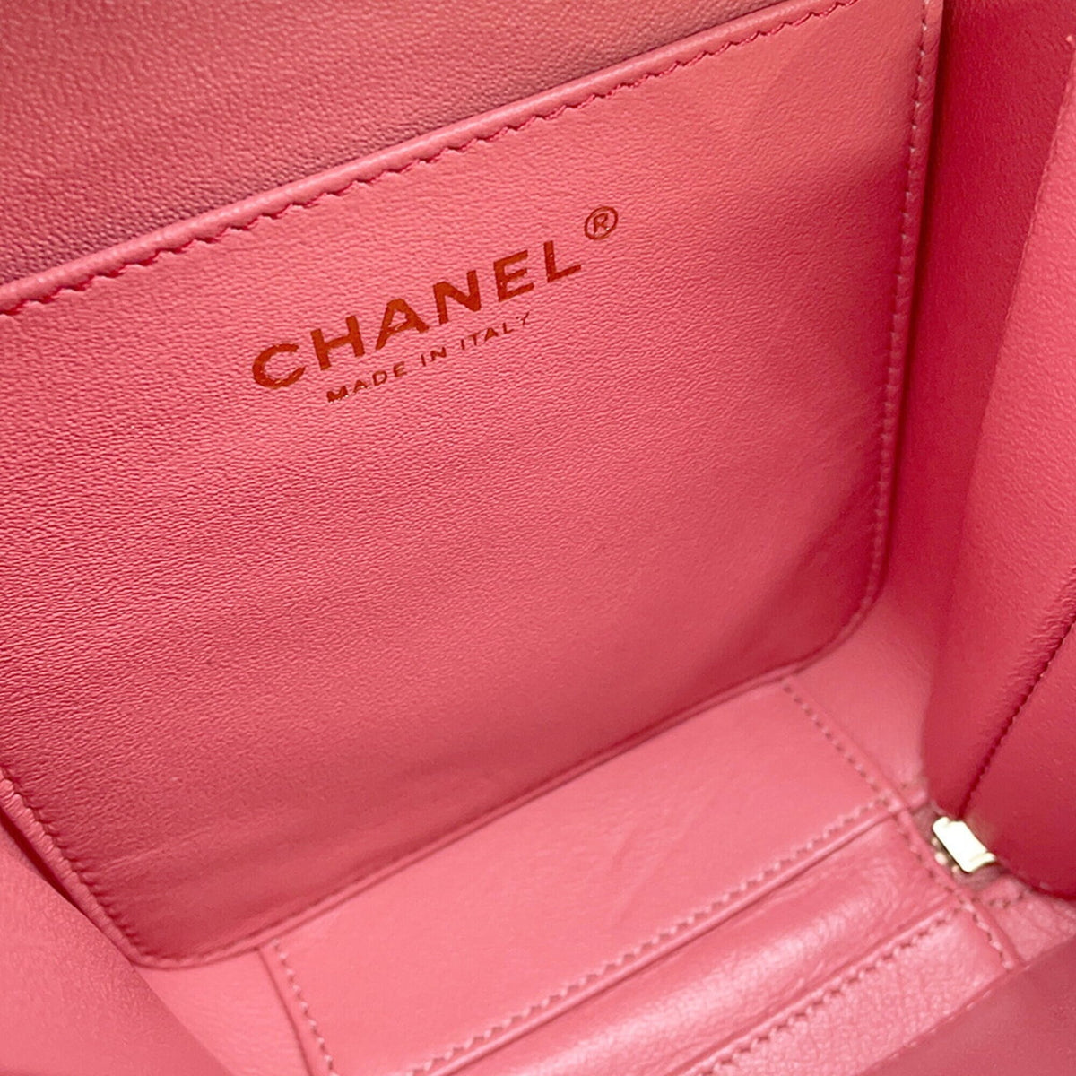 Chanel Pink Grained Calfskin Handbag Shoulder Bag Vanity Bag (Pre-Owned)