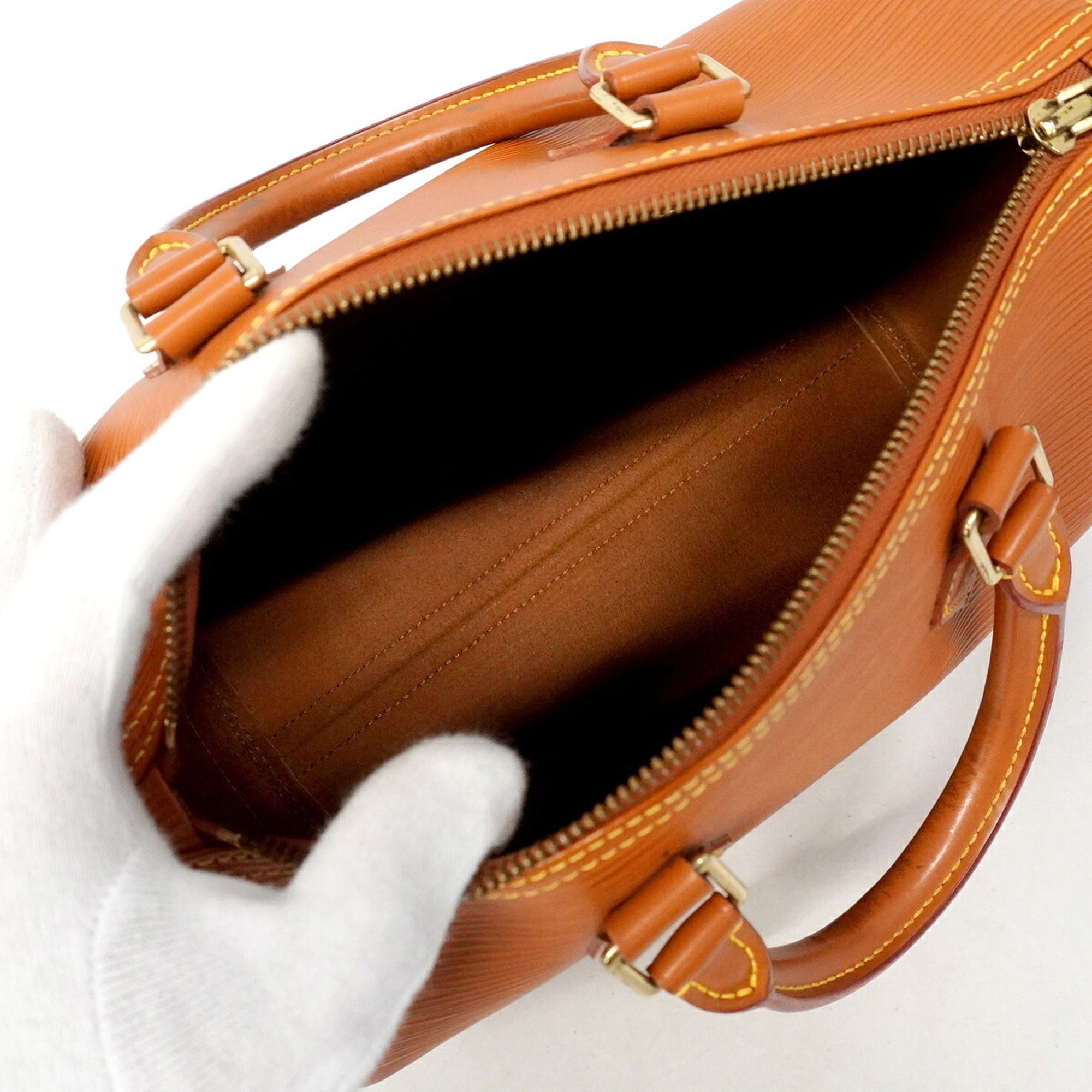 Louis Vuitton Gold Cipango Handbag (Pre-Owned)
