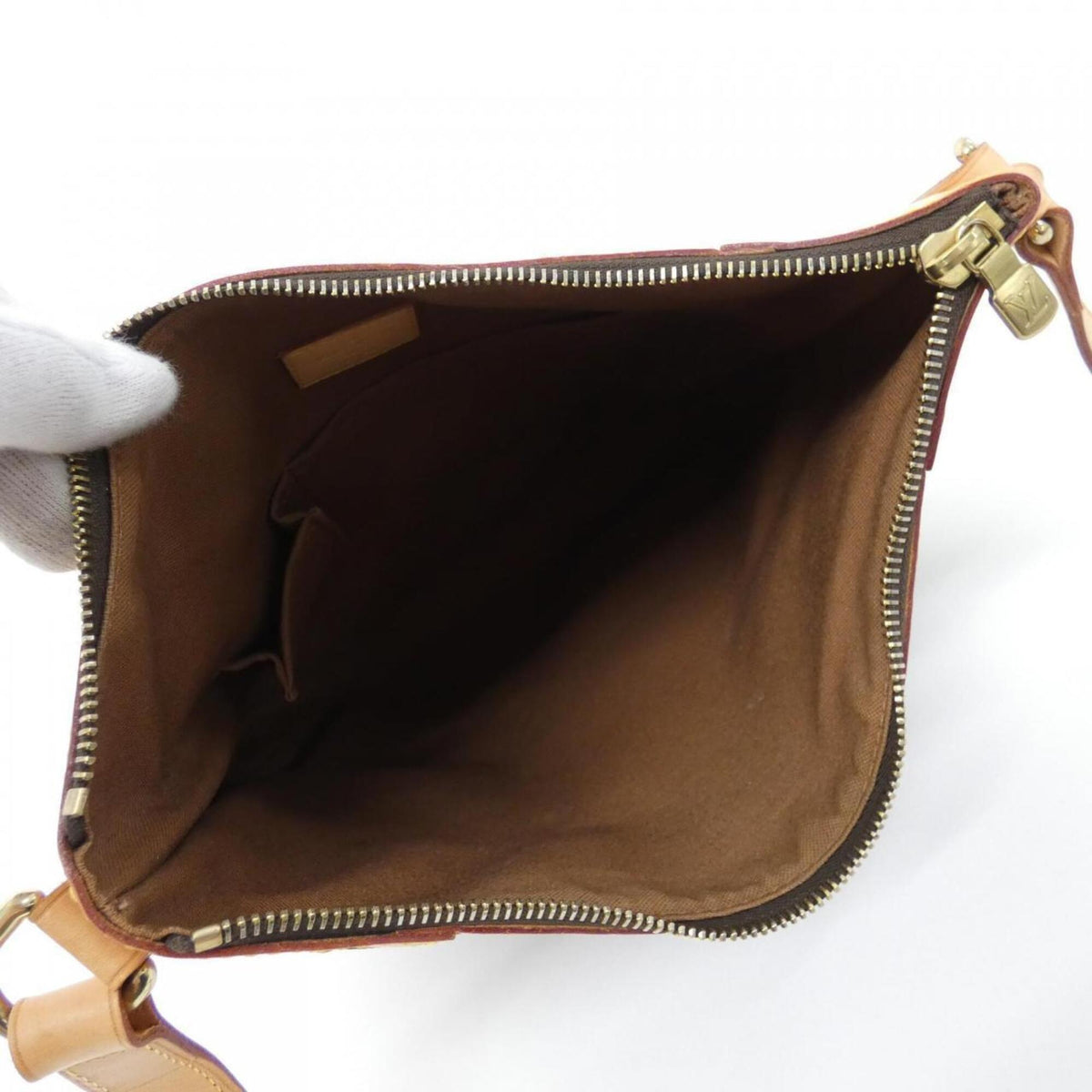 Louis Vuitton Marron Coated Canvas Shoulder Bag (Pre-Owned)