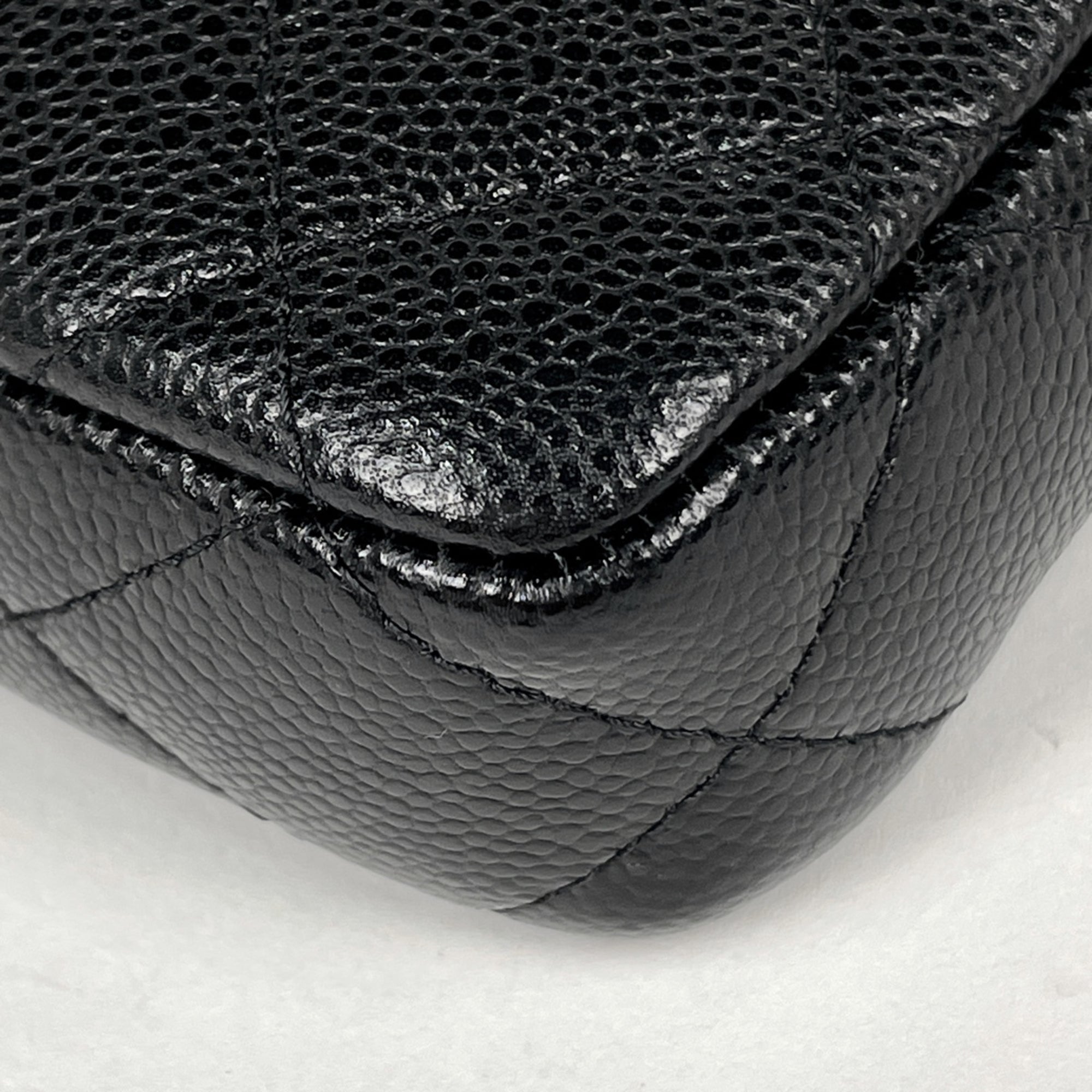 Chanel Black Grained Calfskin Shoulder Bag (Pre-Owned)