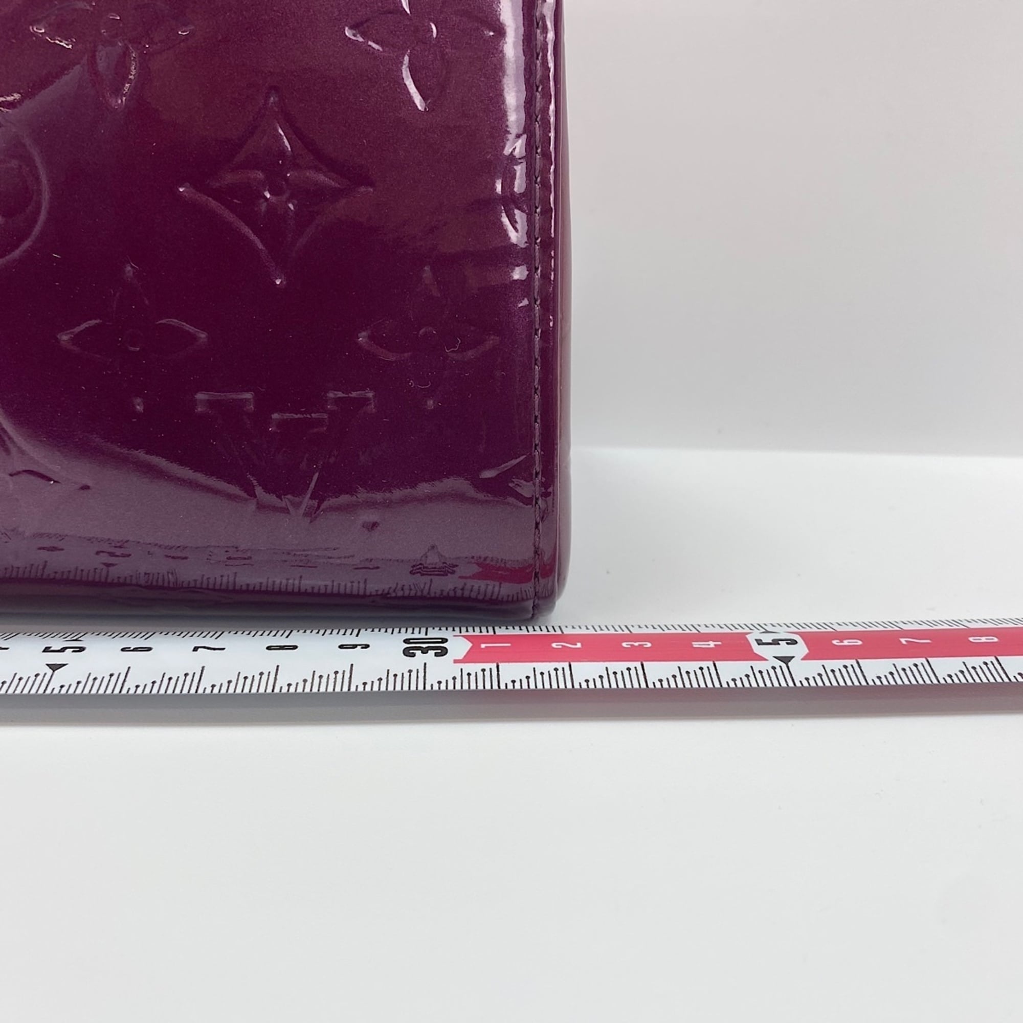 Louis Vuitton Purple Handbag (Pre-Owned)